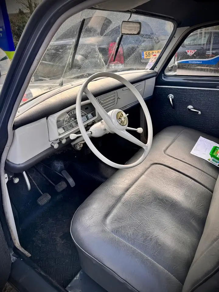 Peugeot 403, foto 2