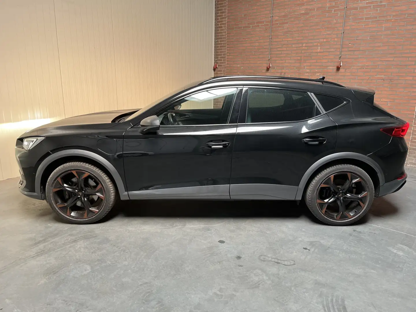 CUPRA Formentor 1.4 e-Hybrid Black Edition / AUTOMAAT/ LEDER/ ELEK Zwart - 2