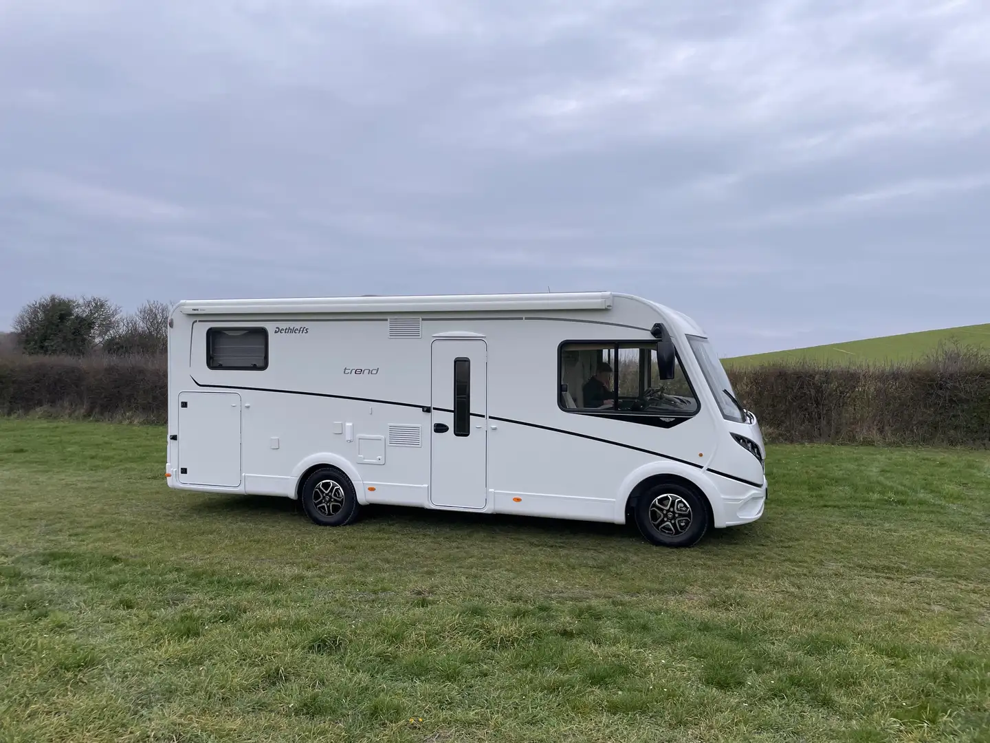 Caravans-Wohnm Dethleffs Trend Integraal Weiß - 1