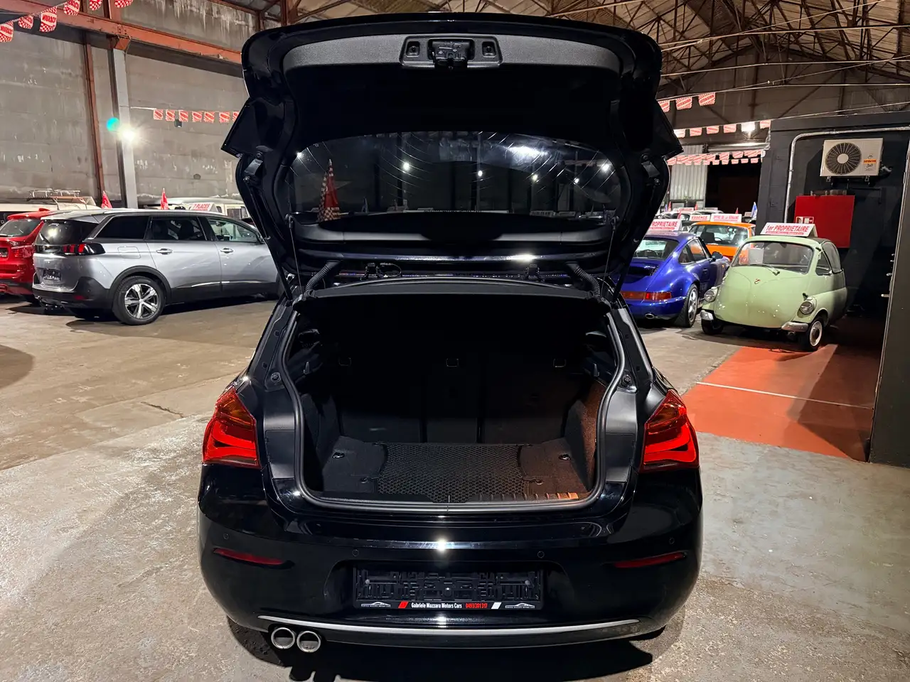 BMW 120 Citadine 5 portes — photo 44 sur 45