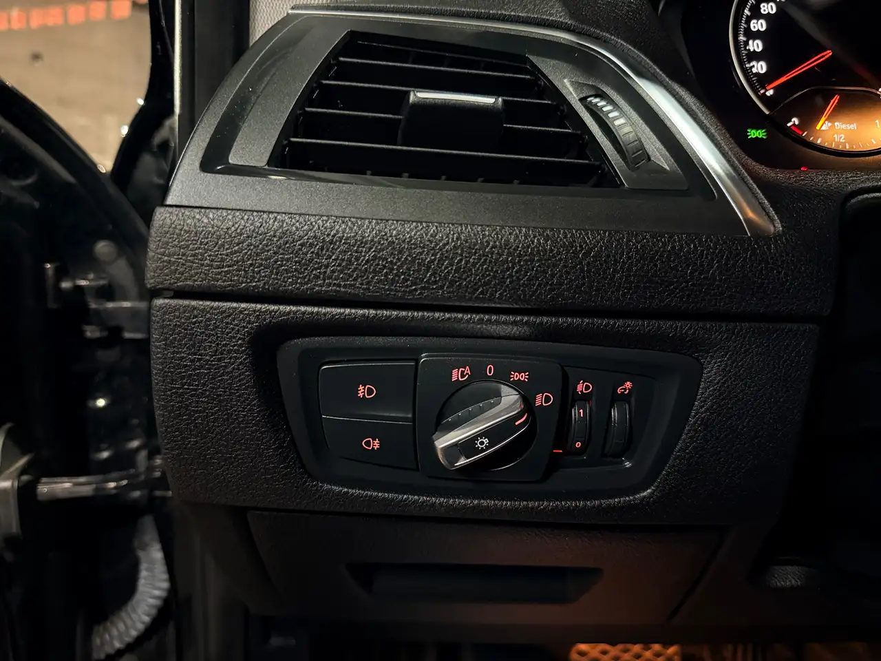 BMW 120 Citadine 5 portes — photo 35 sur 45
