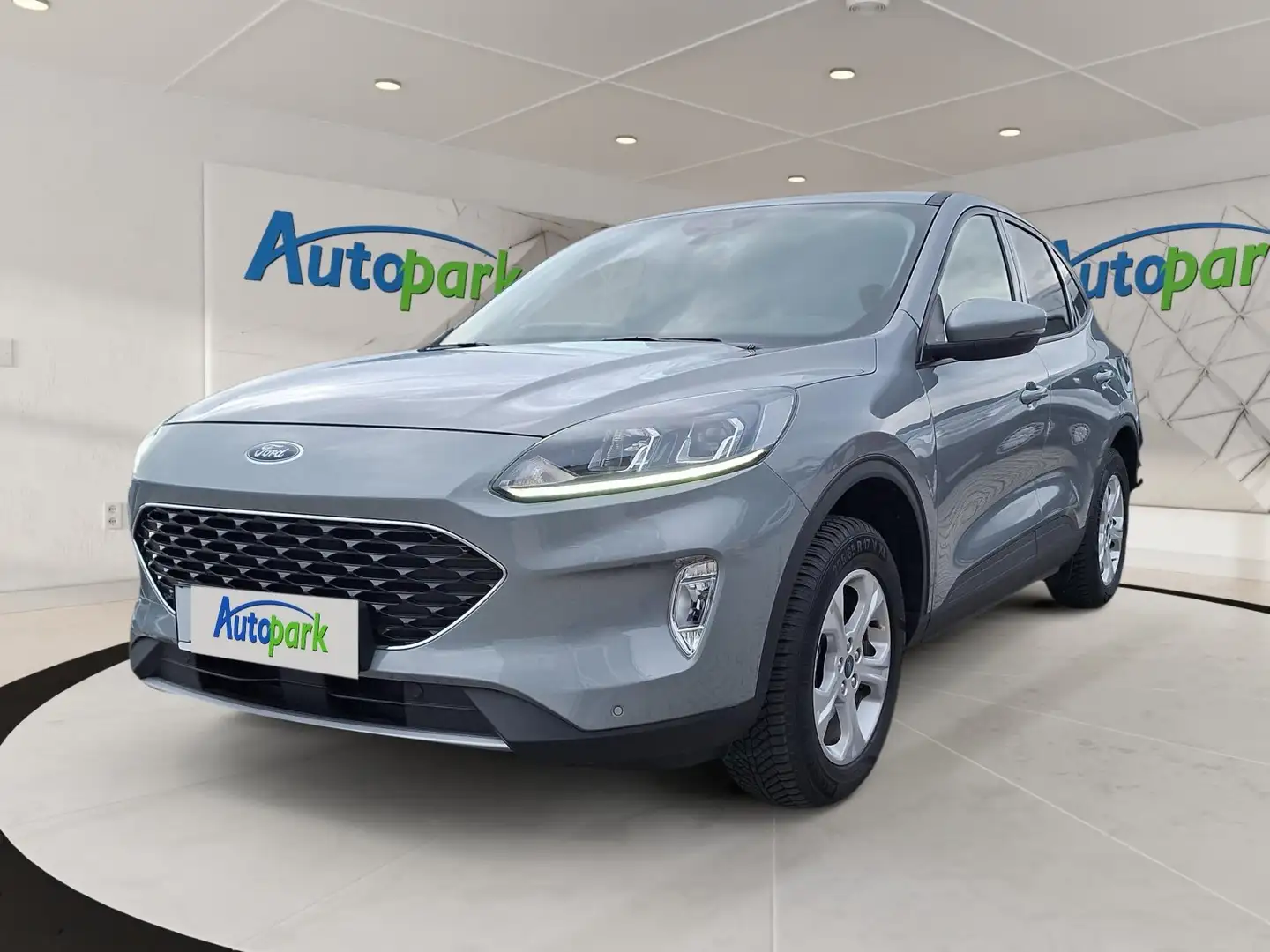 Ford Kuga Cool & Connect FHEV Silber - 1