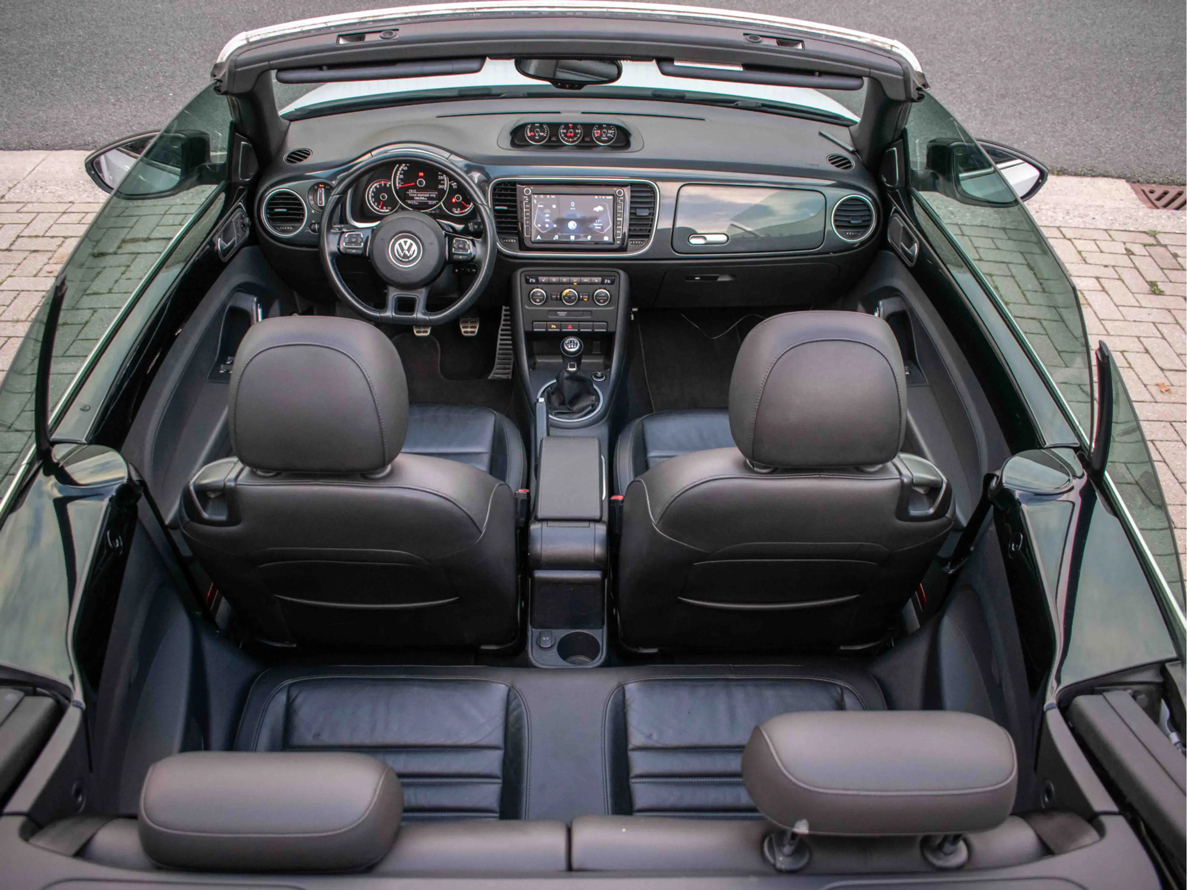 Volkswagen Beetle Cabriolet 2.0 TSI Sport | Leder | Fender Soundsyte — photo 2