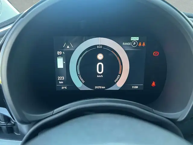 Fiat 500E view 14
