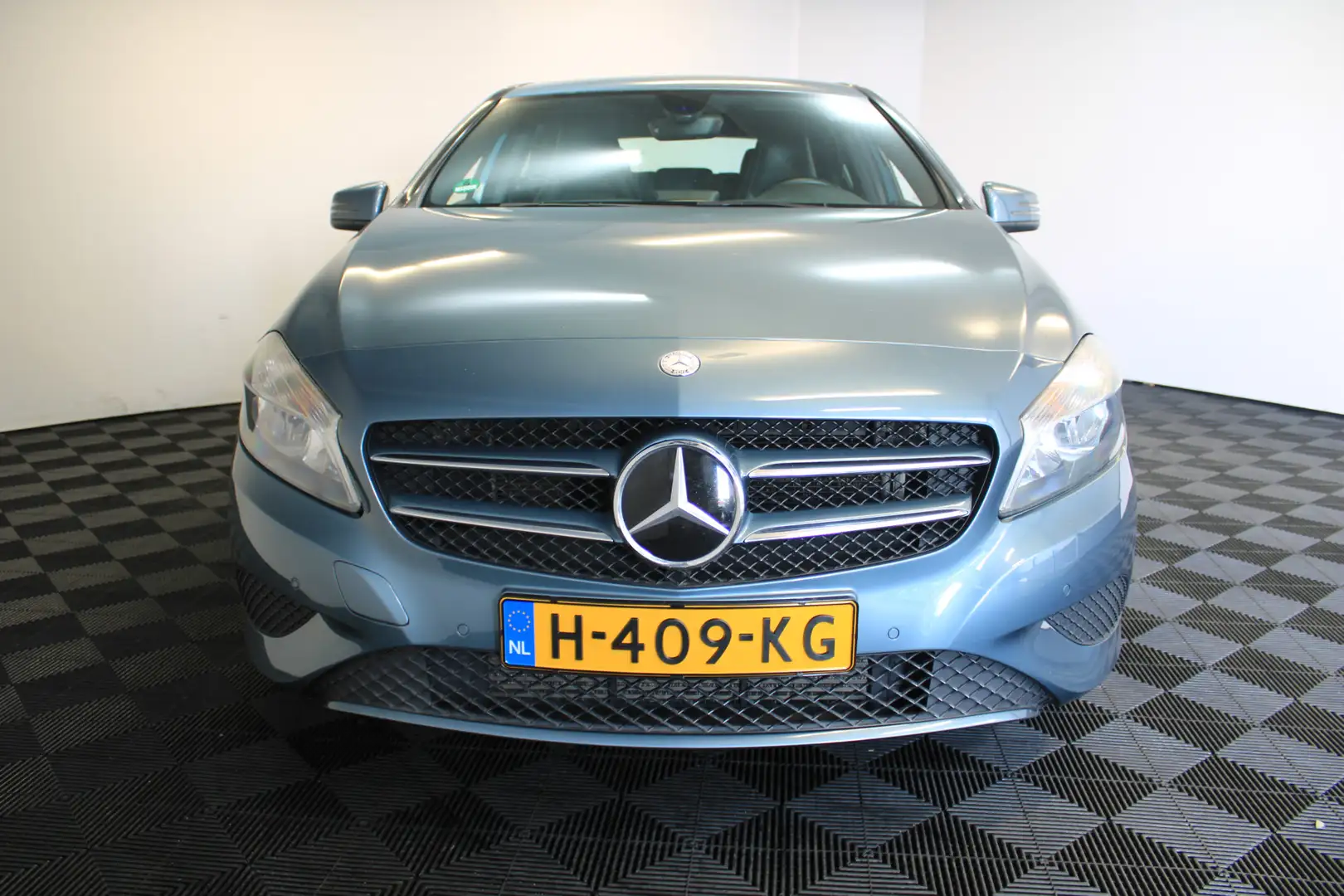 Mercedes-Benz A 180 Ambition | Navi | Parkeersensoren | Blauw - 2