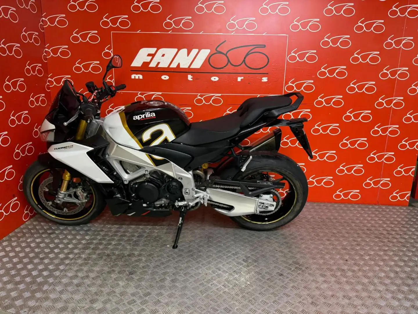 Aprilia Tuono Factory ULTRA GOLD Bianco - 2