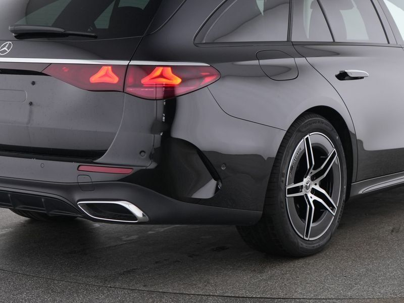 Mercedes-Benz E 220 T d AMG-Line ADVANCED NIGHT PANO AHK DISTR — photo 2