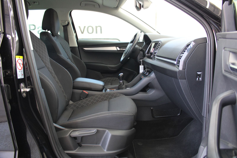 Skoda Karoq *Tüv&Inspektion Neu*Scheckheft*ACC*LED* — photo 14