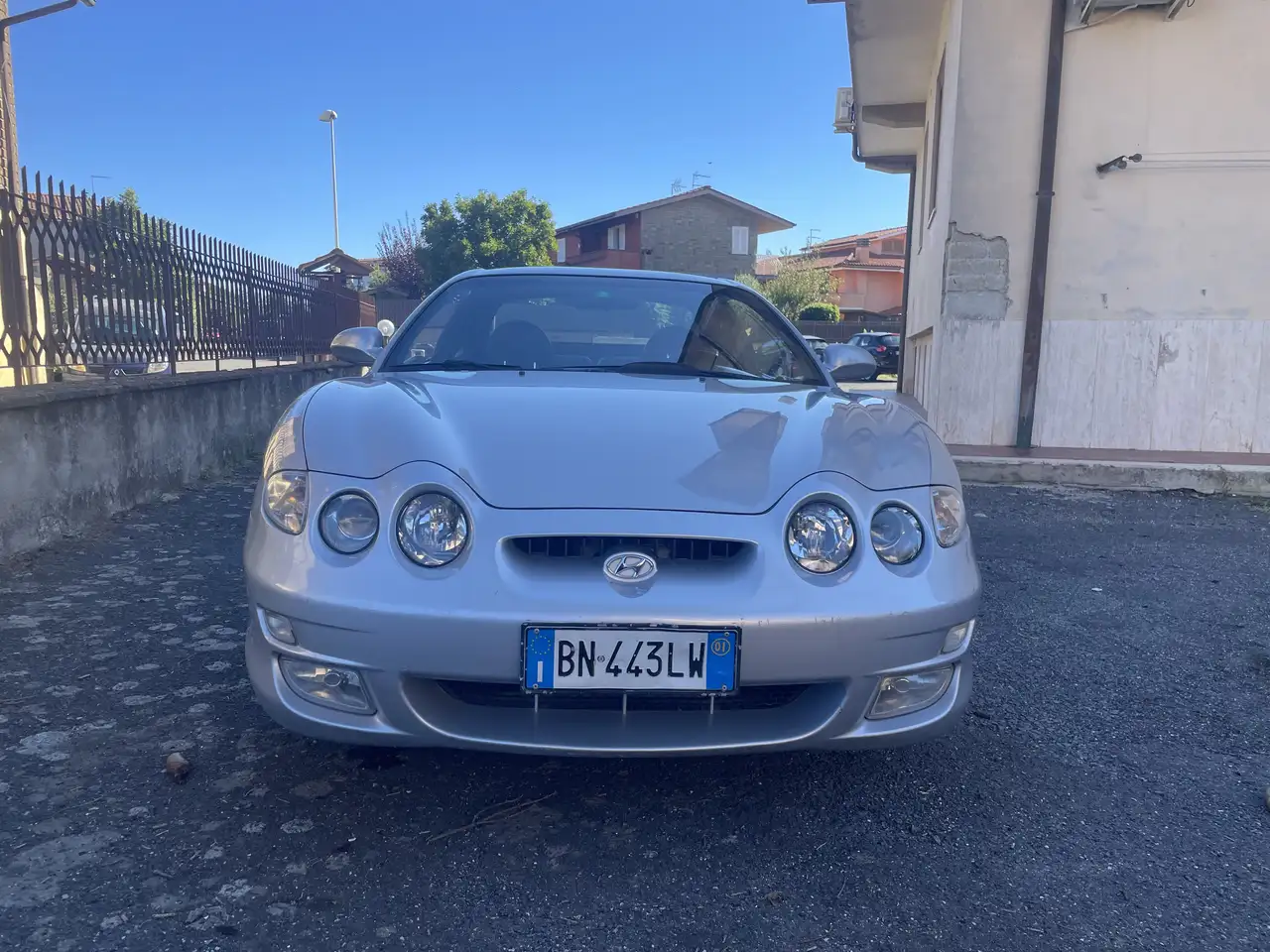 Hyundai Coupe 1.6i 16v Air, foto 1