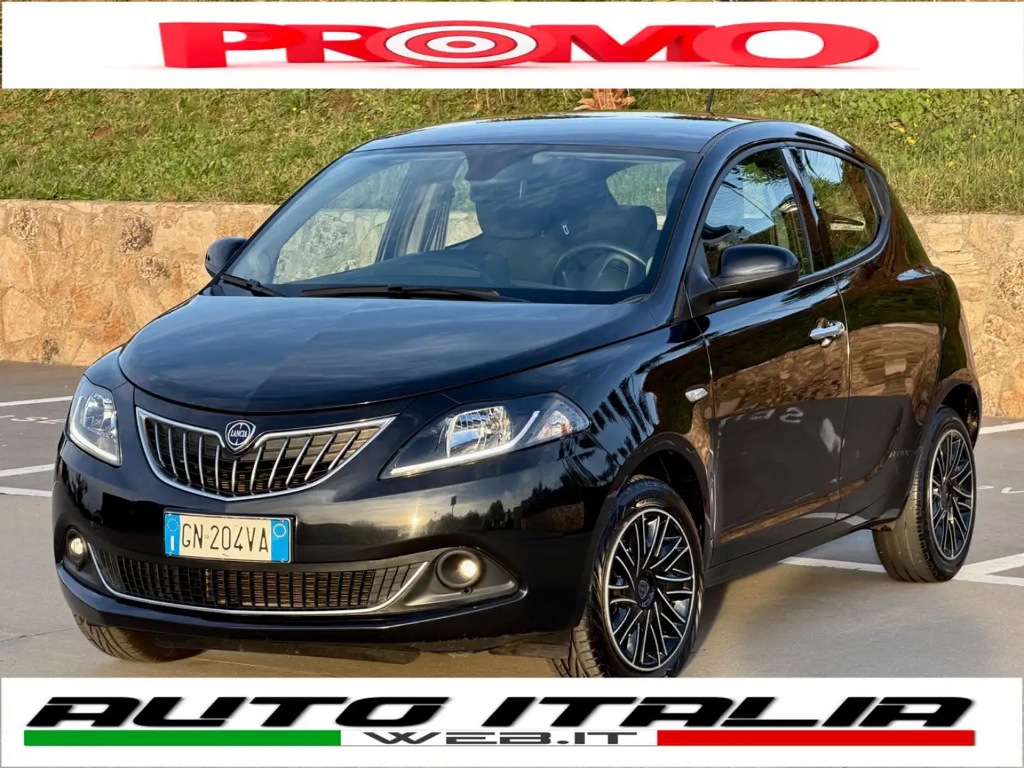 Lancia Ypsilon HYBRID GOLD+NAVI+SENSORI PARK+5 POSTI Noir - 1
