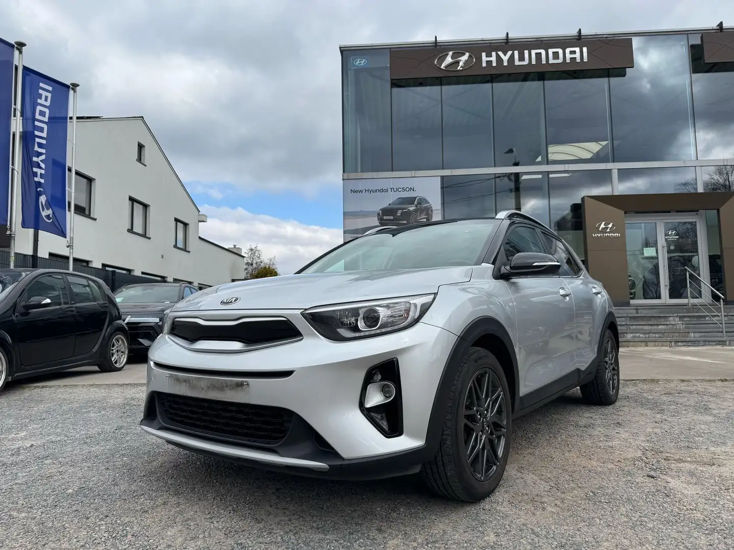Kia Stonic 1.0 T Black Edition ISG Silber - 1