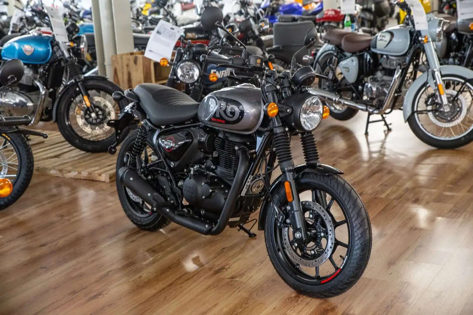 Royal Enfield Hntr 350 EFI Dapper ABS Hunter, sofort lieferbar Gris - 2