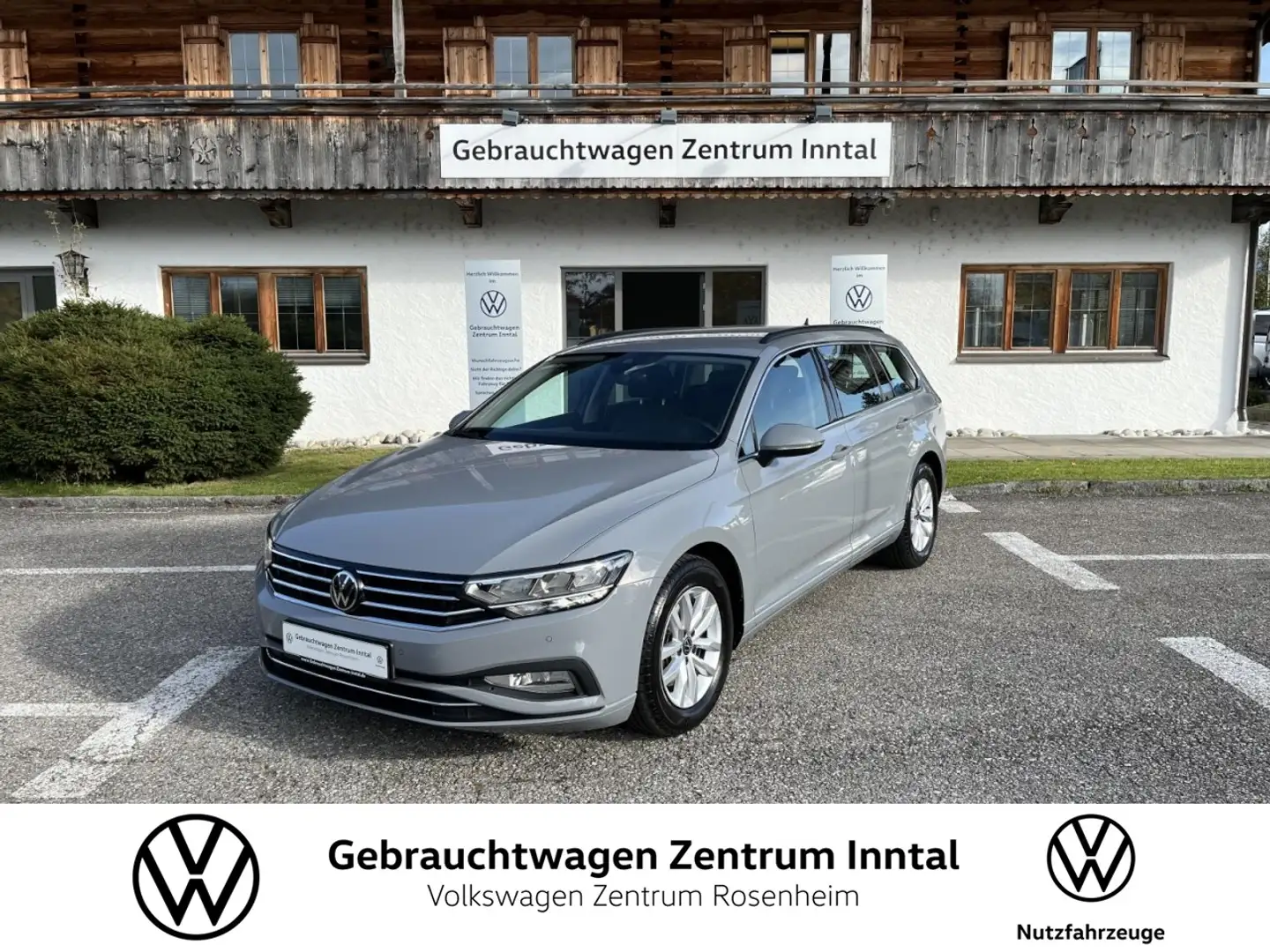 Volkswagen Passat Variant 2,0 TDI Business (Navi+LED+ACC) Klima Navi Grijs - 1