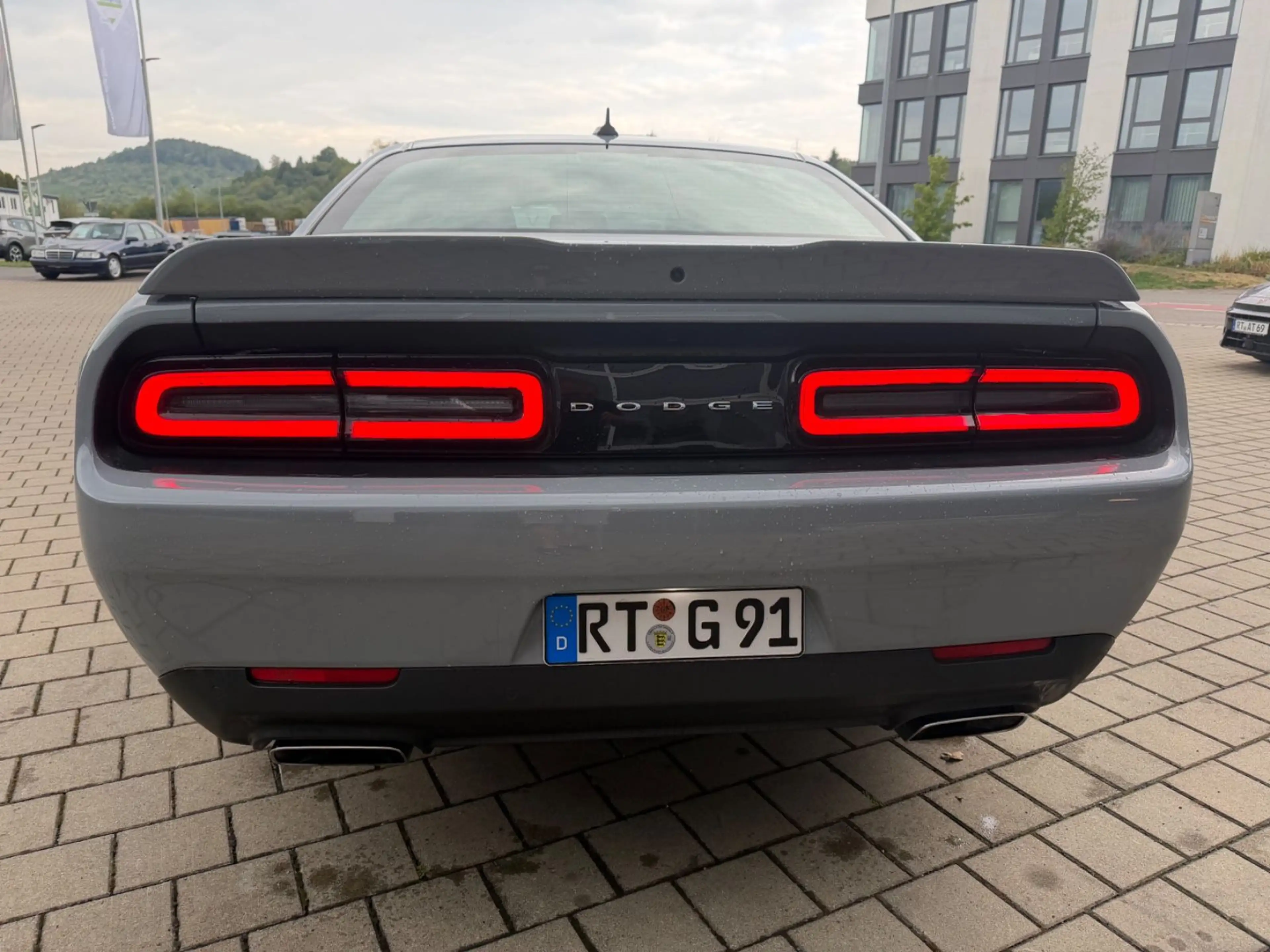 Dodge Challenger 5.7 V8 Hemi RT — photo 6