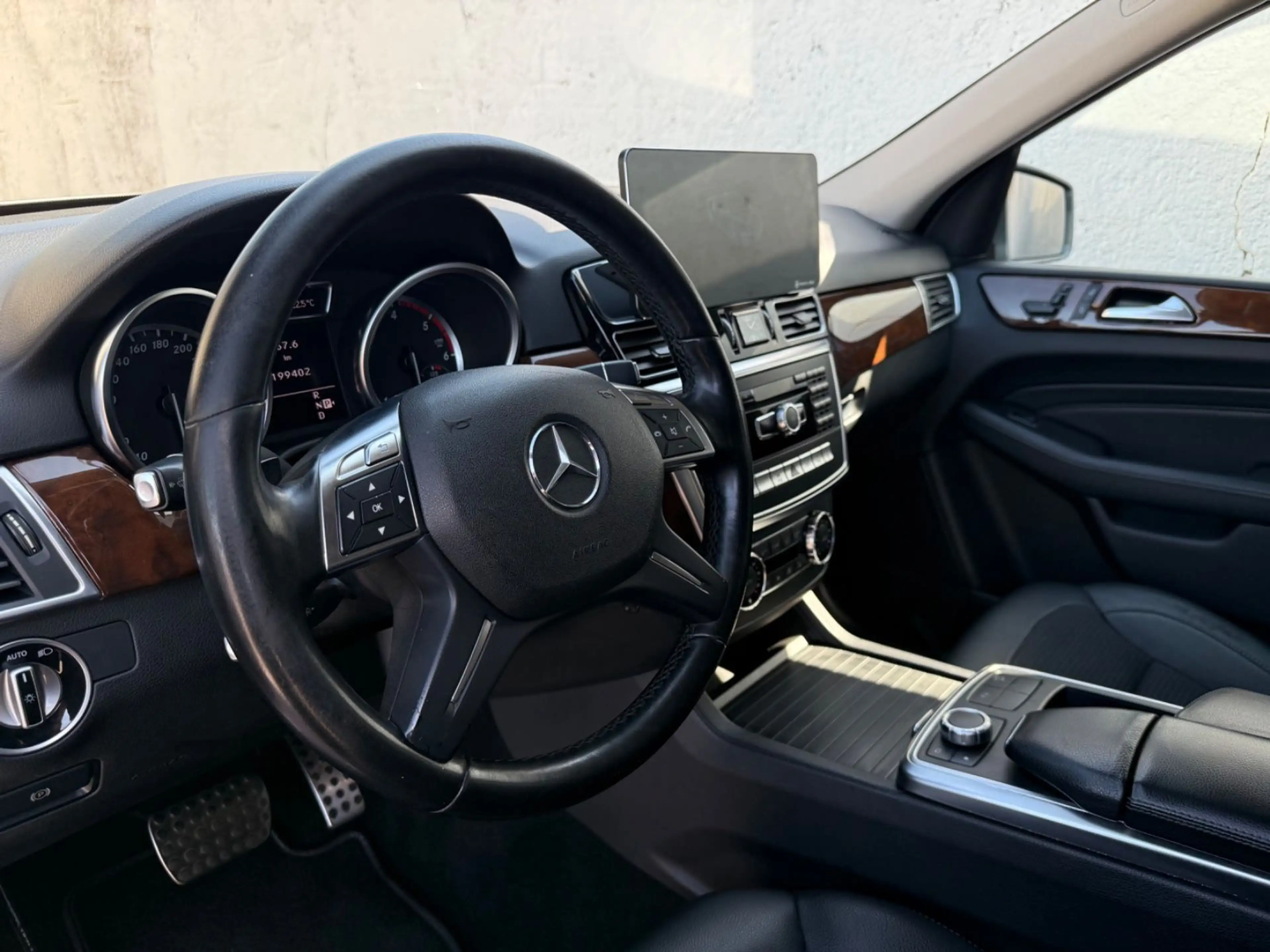 Mercedes-Benz ML 350 CDI BlueTec 4Matic AMG Paket CarPlay LED! — photo 6