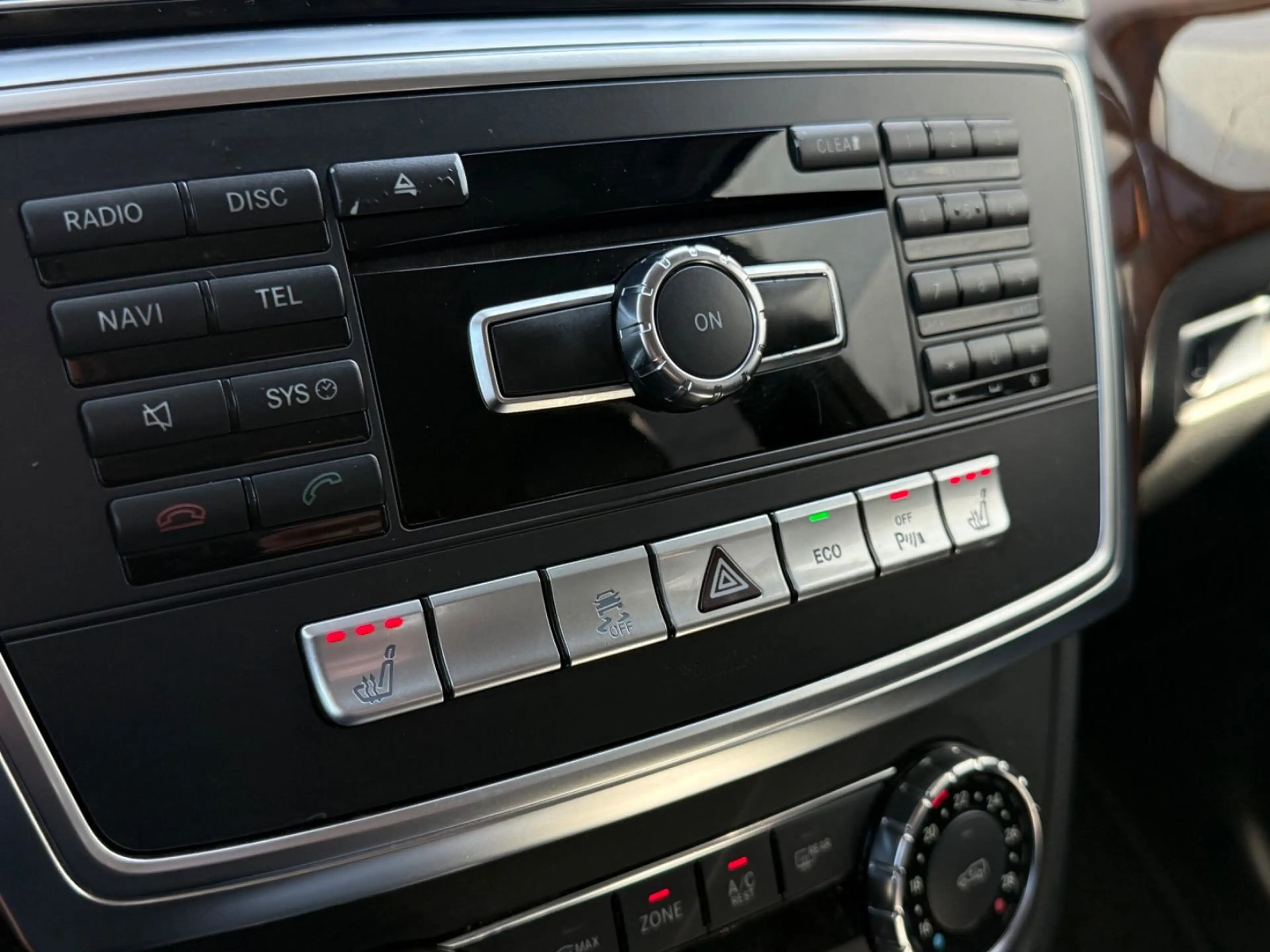 Mercedes-Benz ML 350 CDI BlueTec 4Matic AMG Paket CarPlay LED! — photo 12