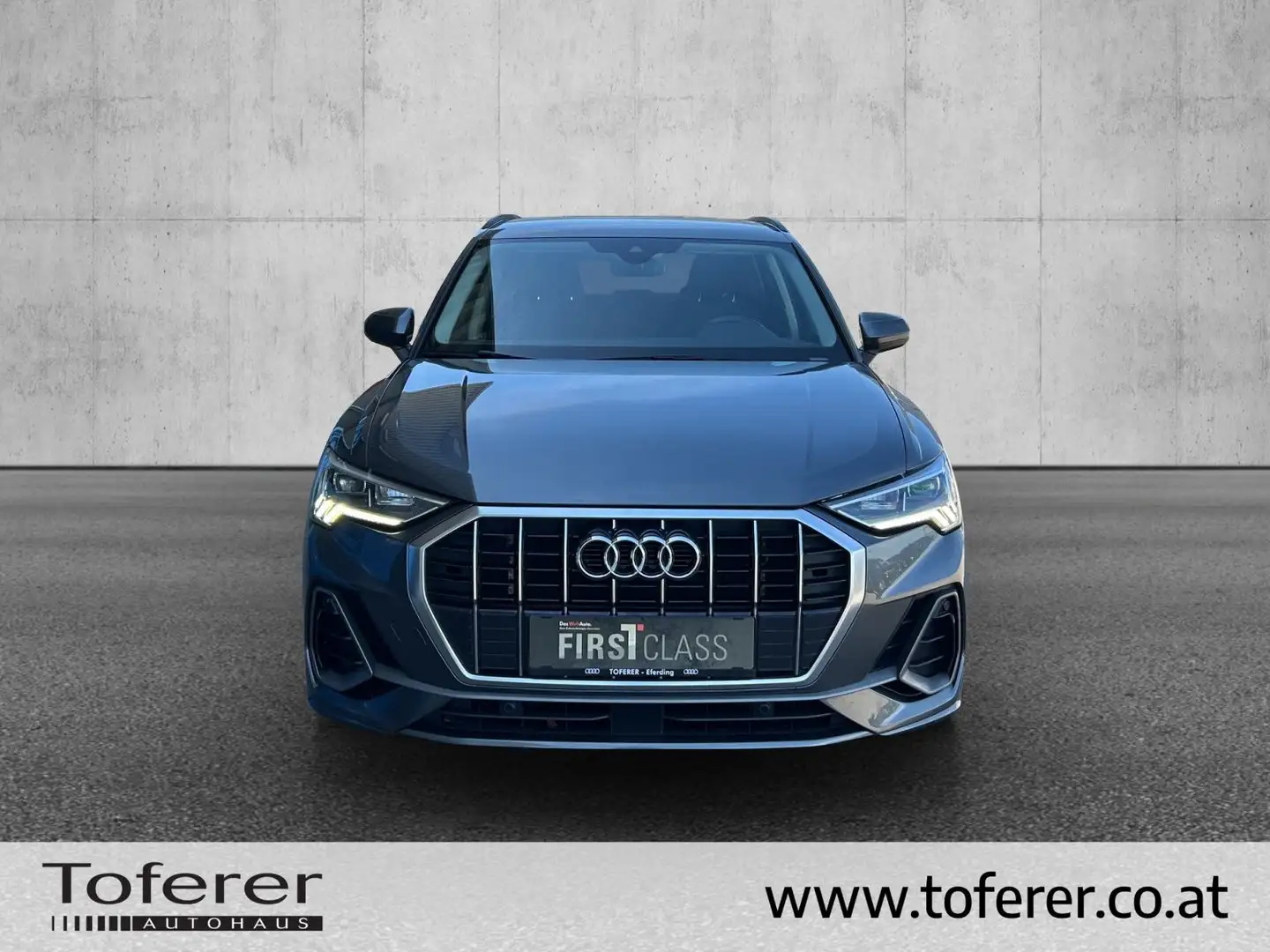 Audi Q3 35 TFSI S line exterieur Grau - 2