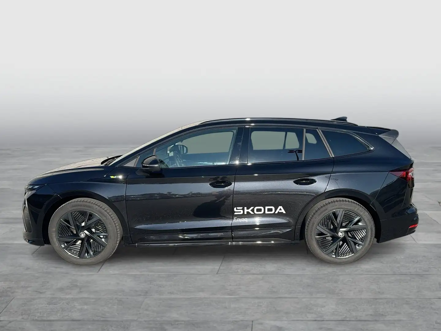 Skoda Enyaq RS Schwarz - 2