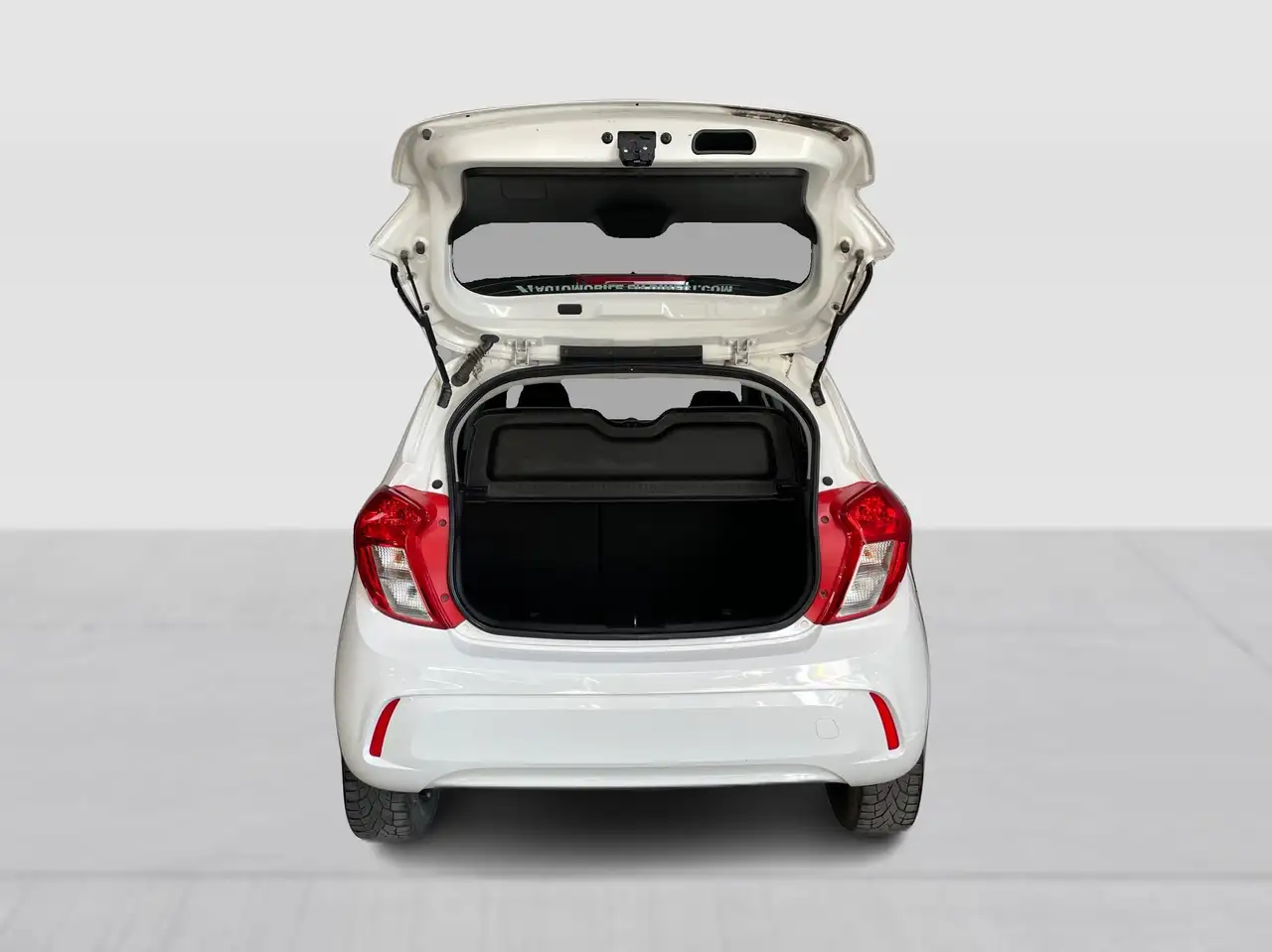 Chevrolet Spark снимка Chevrolet Spark