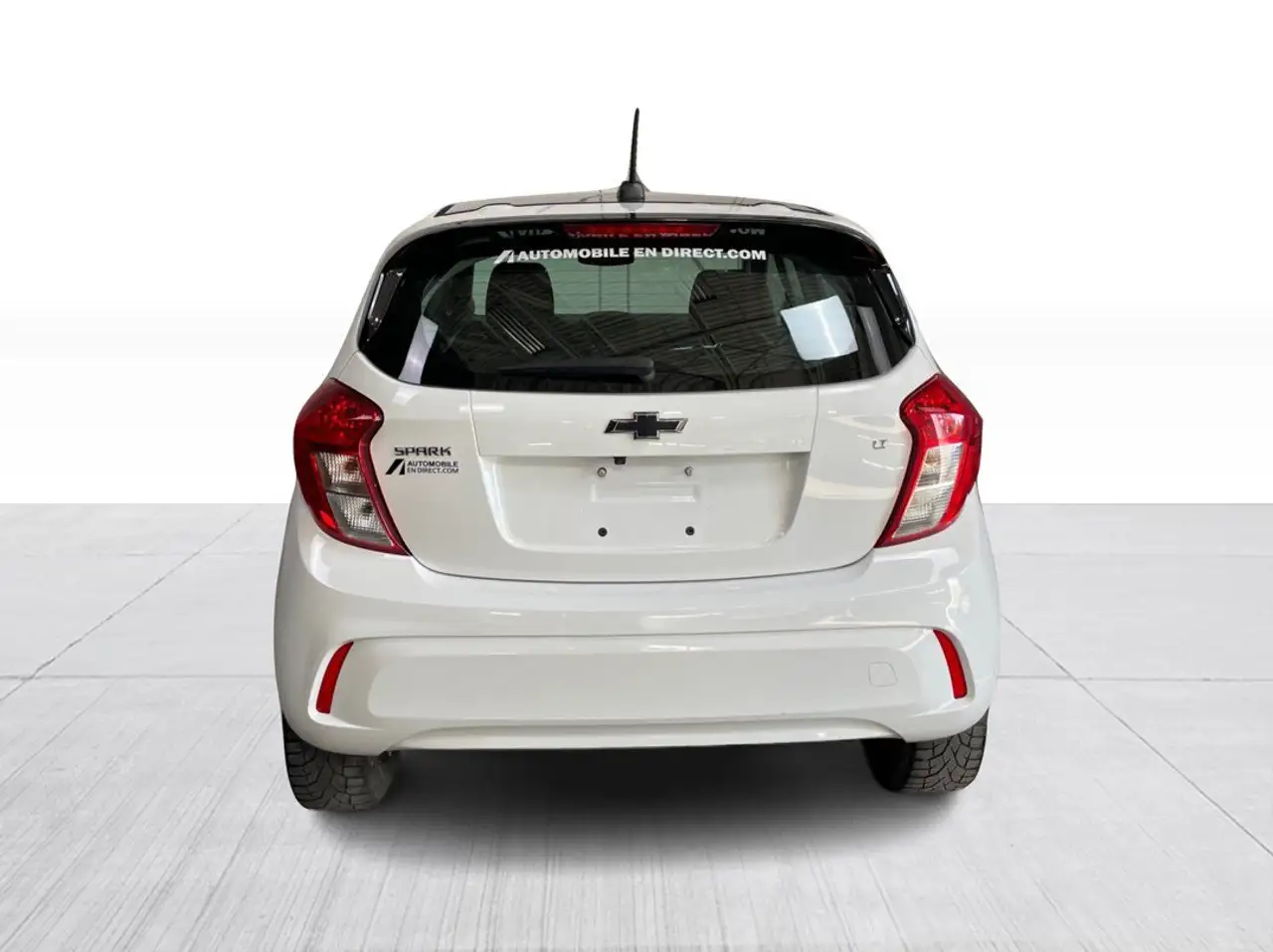 Chevrolet Spark снимка Chevrolet Spark