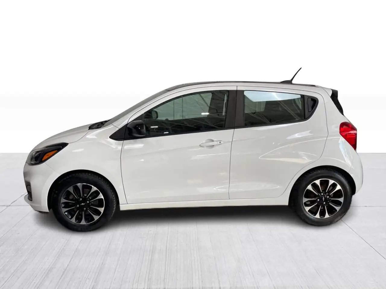 Chevrolet Spark снимка Chevrolet Spark