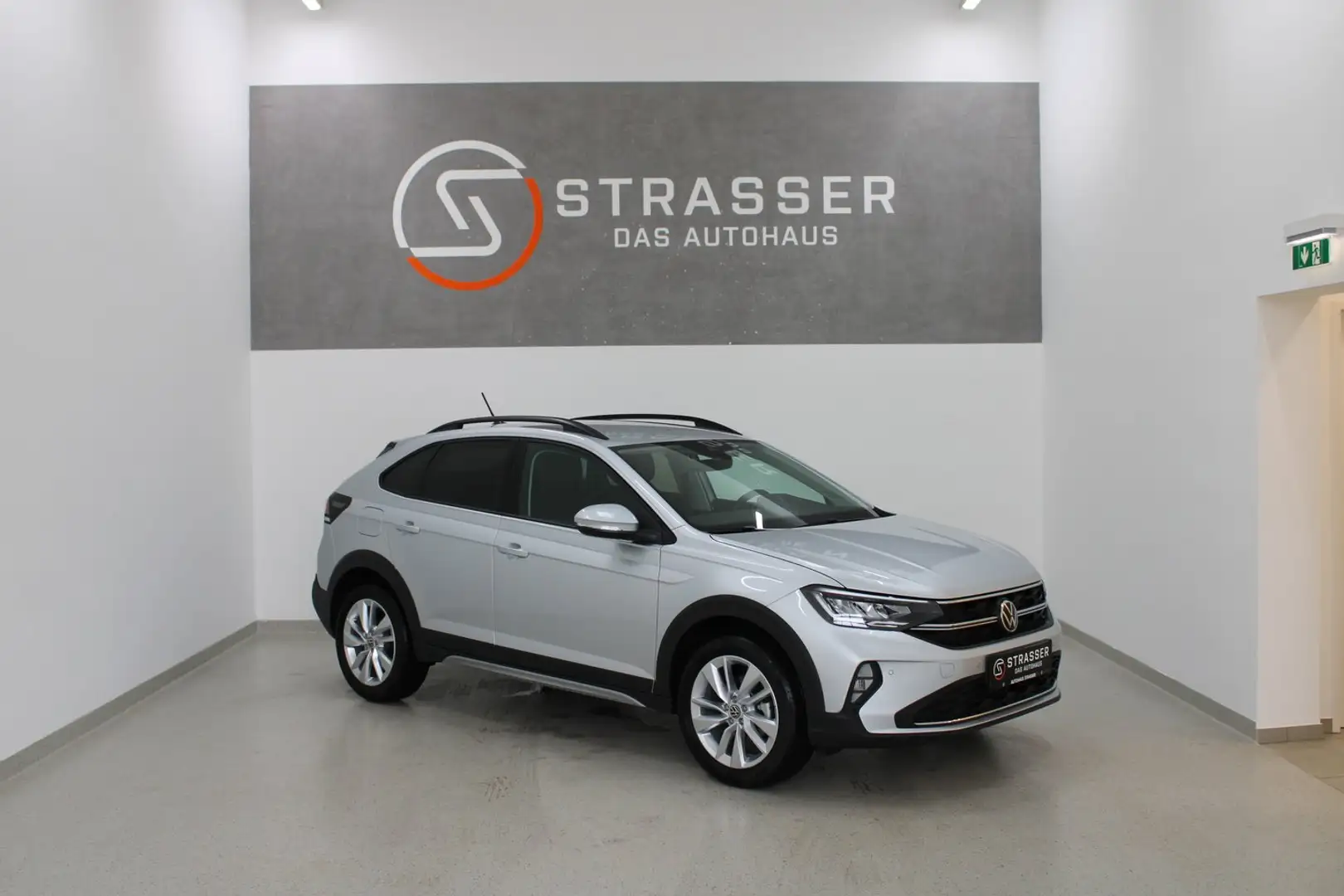 Volkswagen Taigo Friends TSI DSG Silber - 1