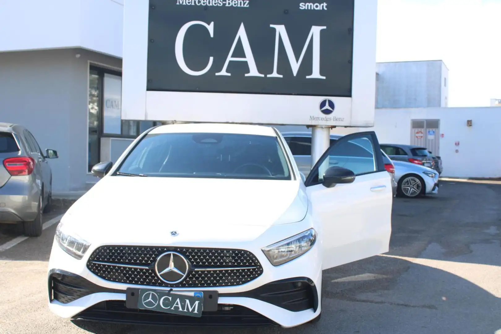 Mercedes-Benz A 180 d Automatic AMG Line Premium Bianco - 1
