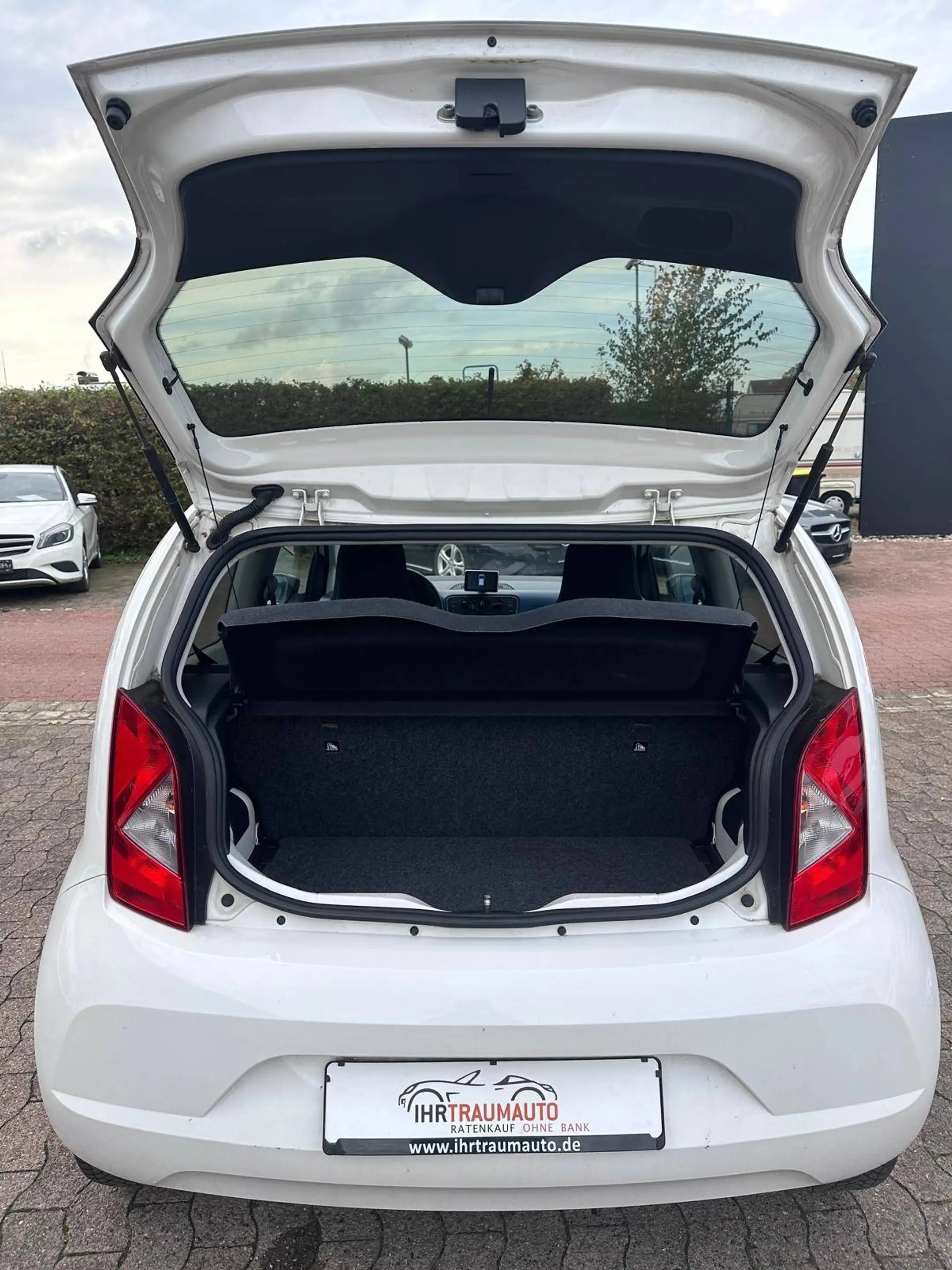 SEAT Mii Connect — photo 7