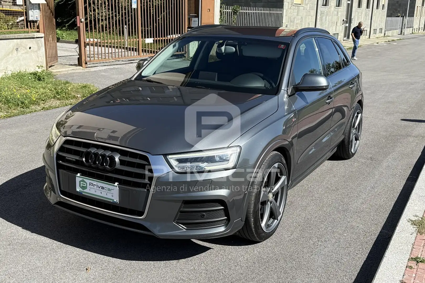 Audi Q3 Q3 2.0 TDI 184 CV quattro S tronic Argent - 1