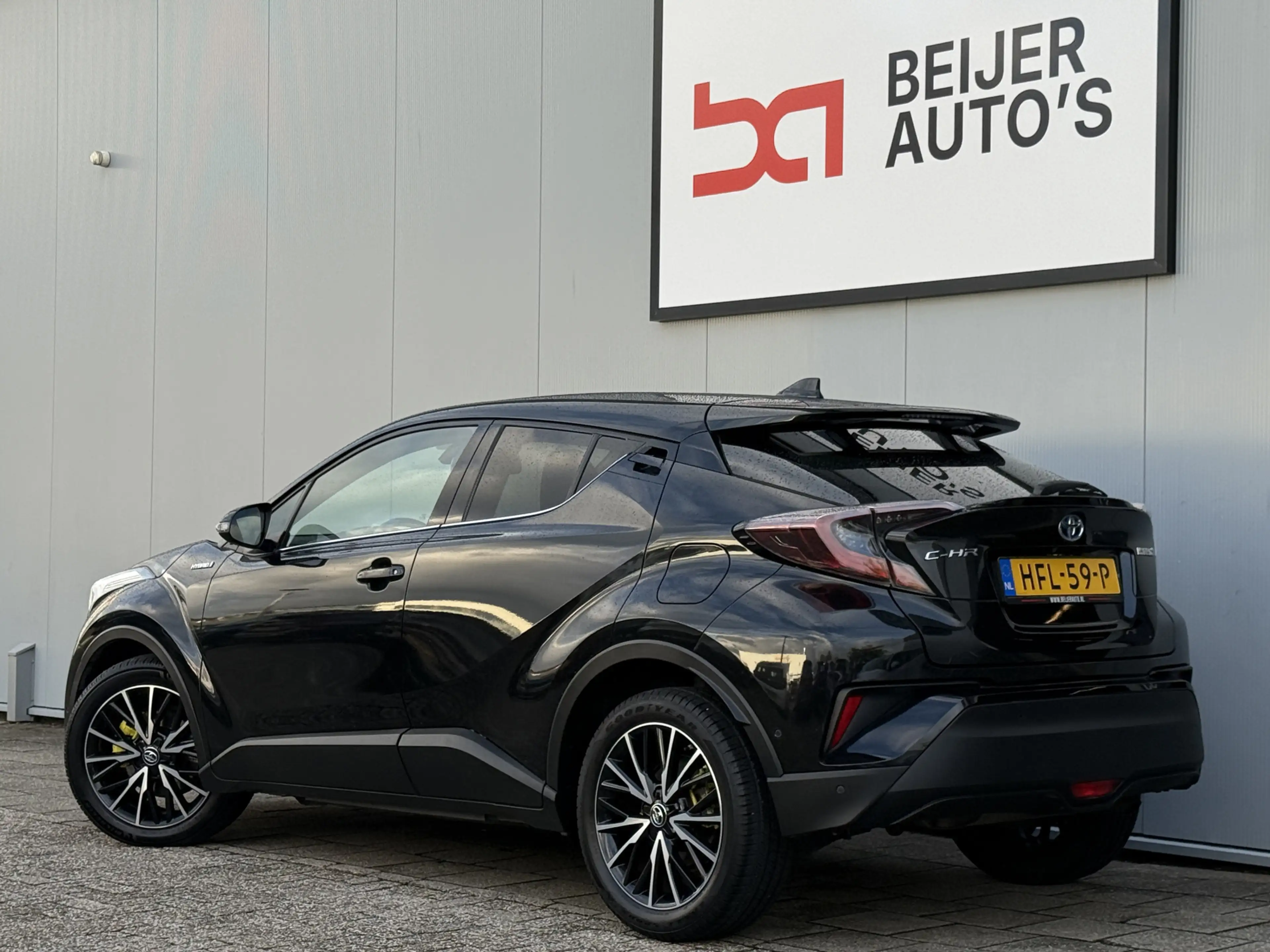Toyota C-HR 1.8 Hybrid Bi-Tone Automaat Navigatie/Camera/18inc — photo 3