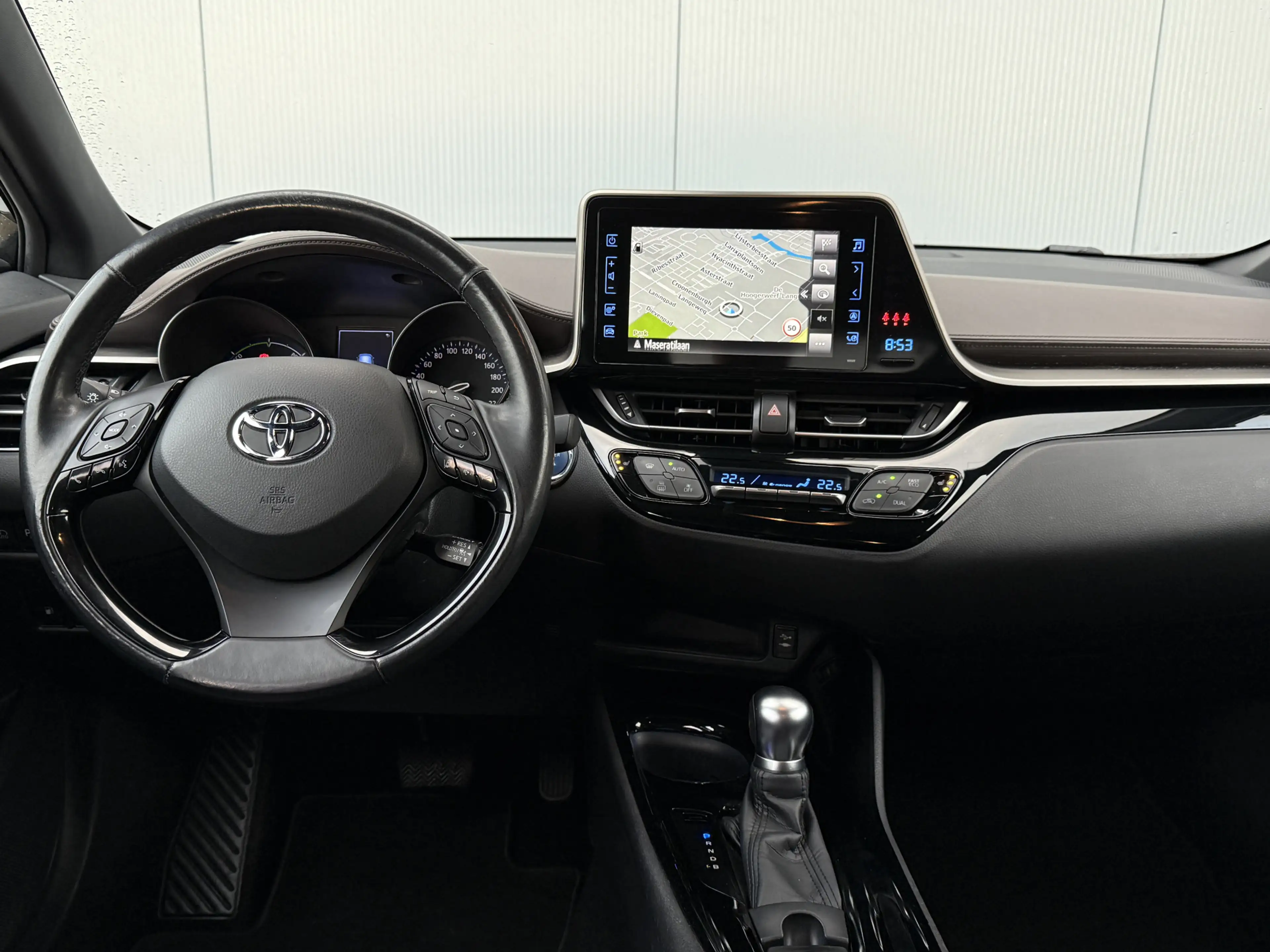 Toyota C-HR 1.8 Hybrid Bi-Tone Automaat Navigatie/Camera/18inc — photo 2