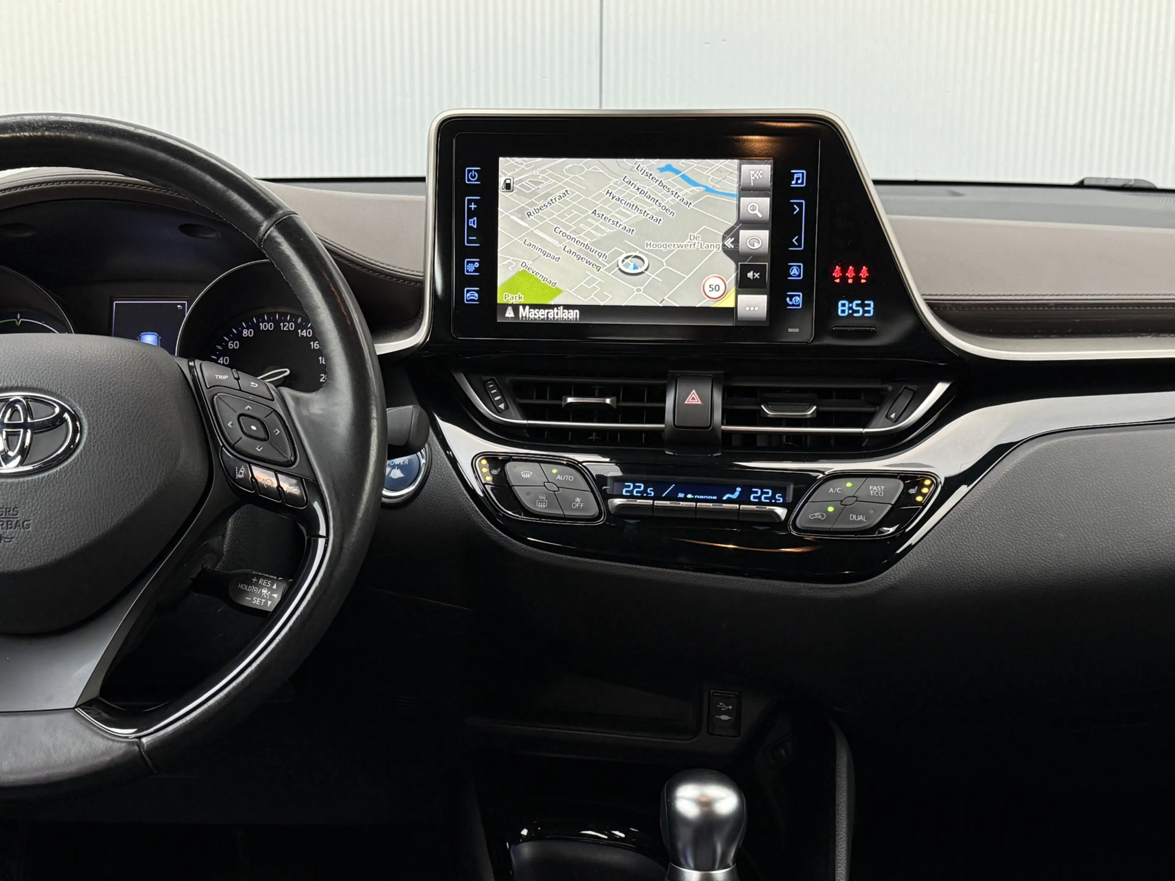 Toyota C-HR 1.8 Hybrid Bi-Tone Automaat Navigatie/Camera/18inc — photo 8
