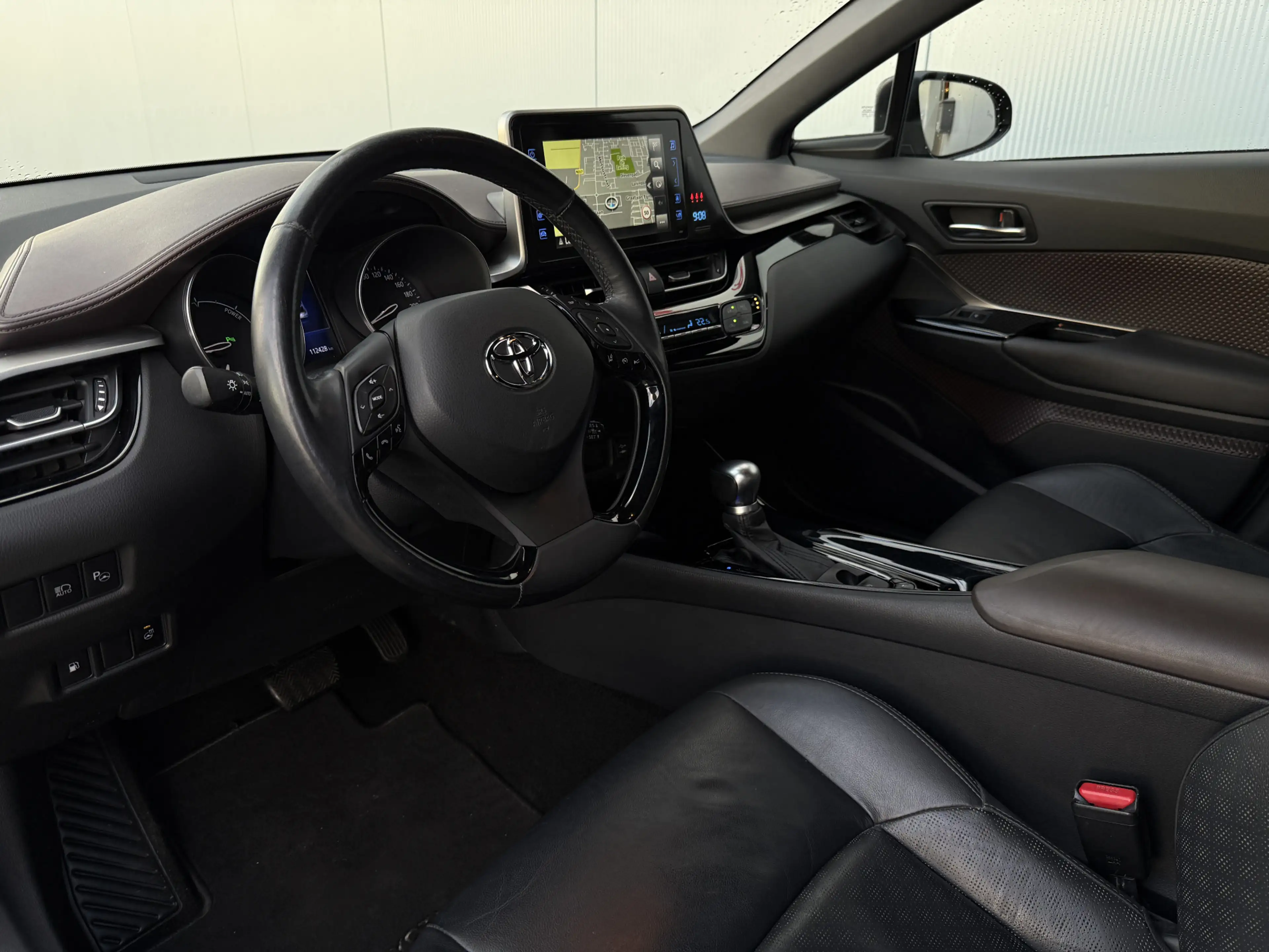 Toyota C-HR 1.8 Hybrid Bi-Tone Automaat Navigatie/Camera/18inc — photo 6