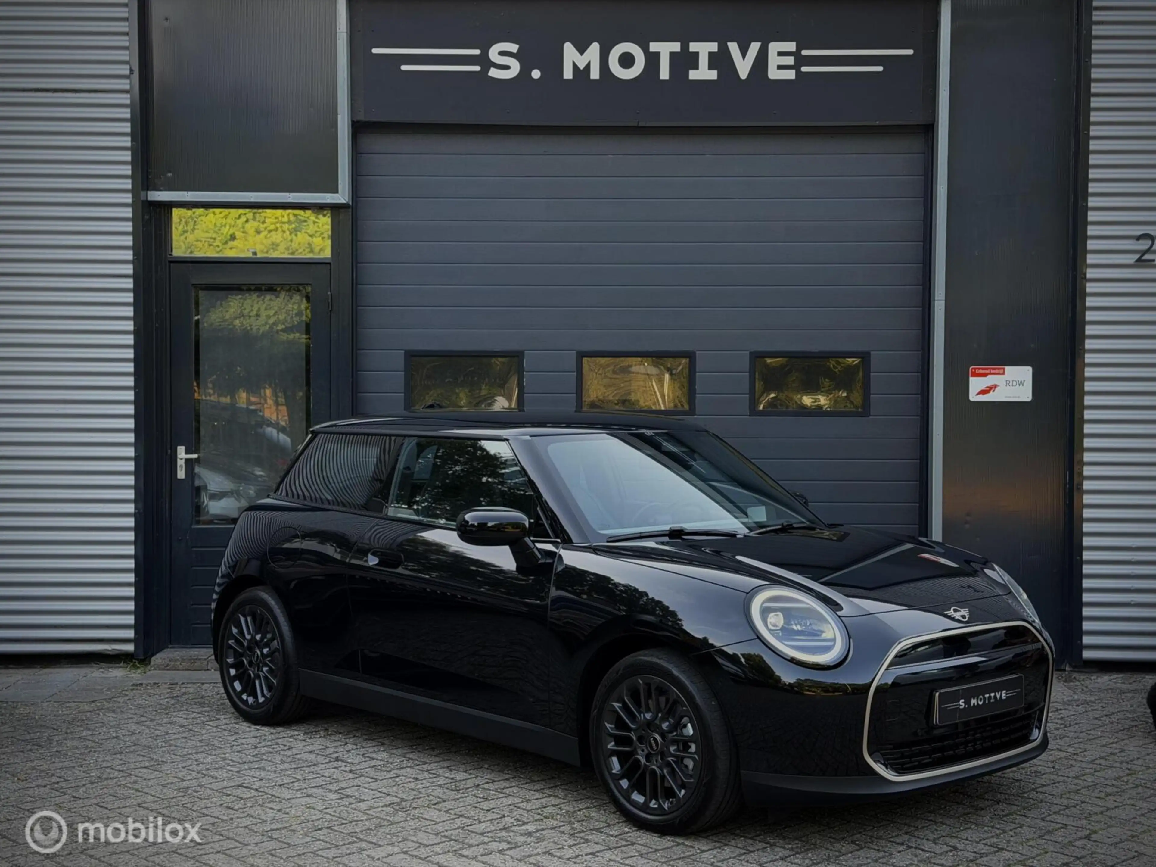 MINI Cooper E 3-Deurs Favoured M 40.7 kWh Nieuw! Fabriek Garanti — photo 11
