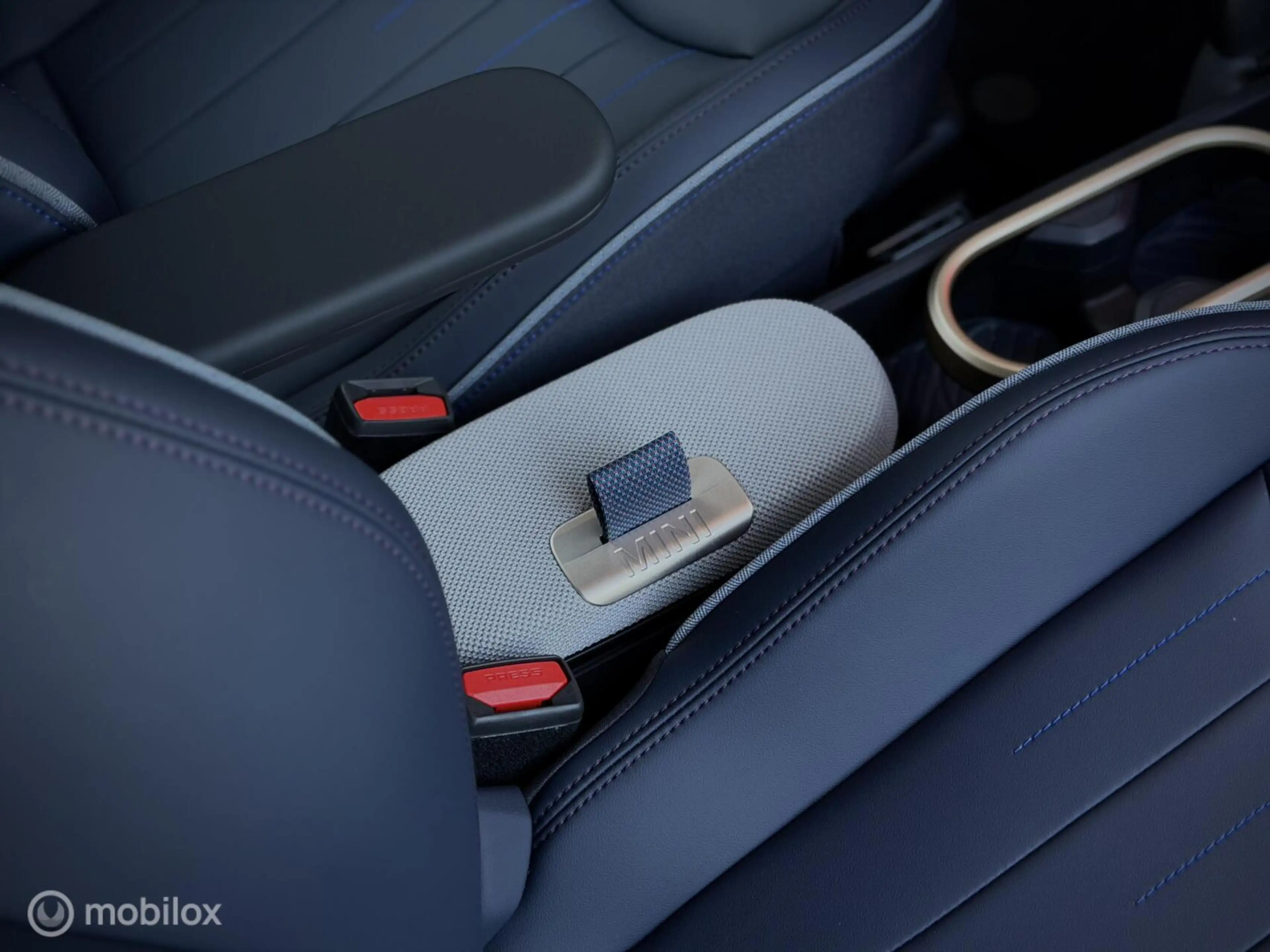 MINI Cooper E 3-Deurs Favoured M 40.7 kWh Nieuw! Fabriek Garanti — photo 5