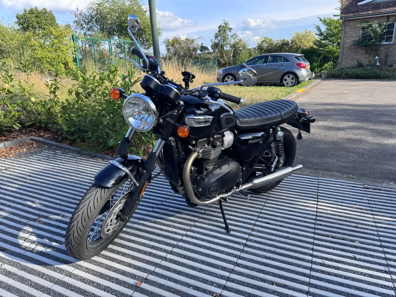 Triumph Bonneville T100