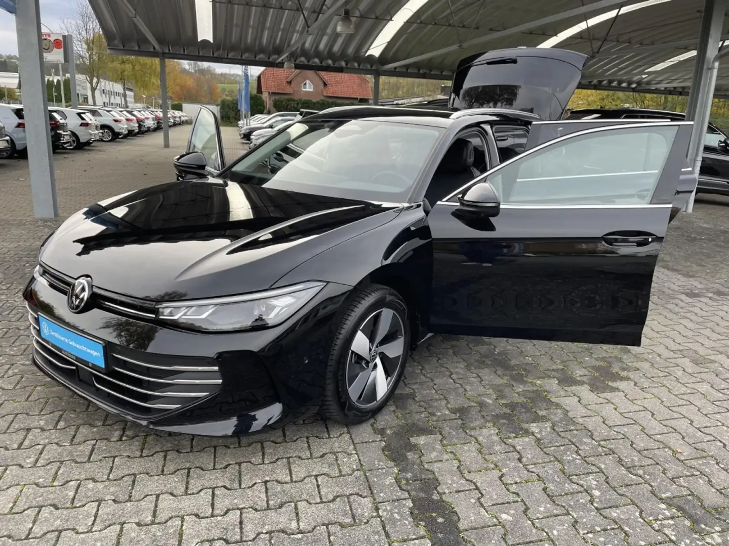 Volkswagen Passat Variant 1.5 eTSI DSG BUSINESS + AHK + ACC + Garantie bis 0 Noir - 2