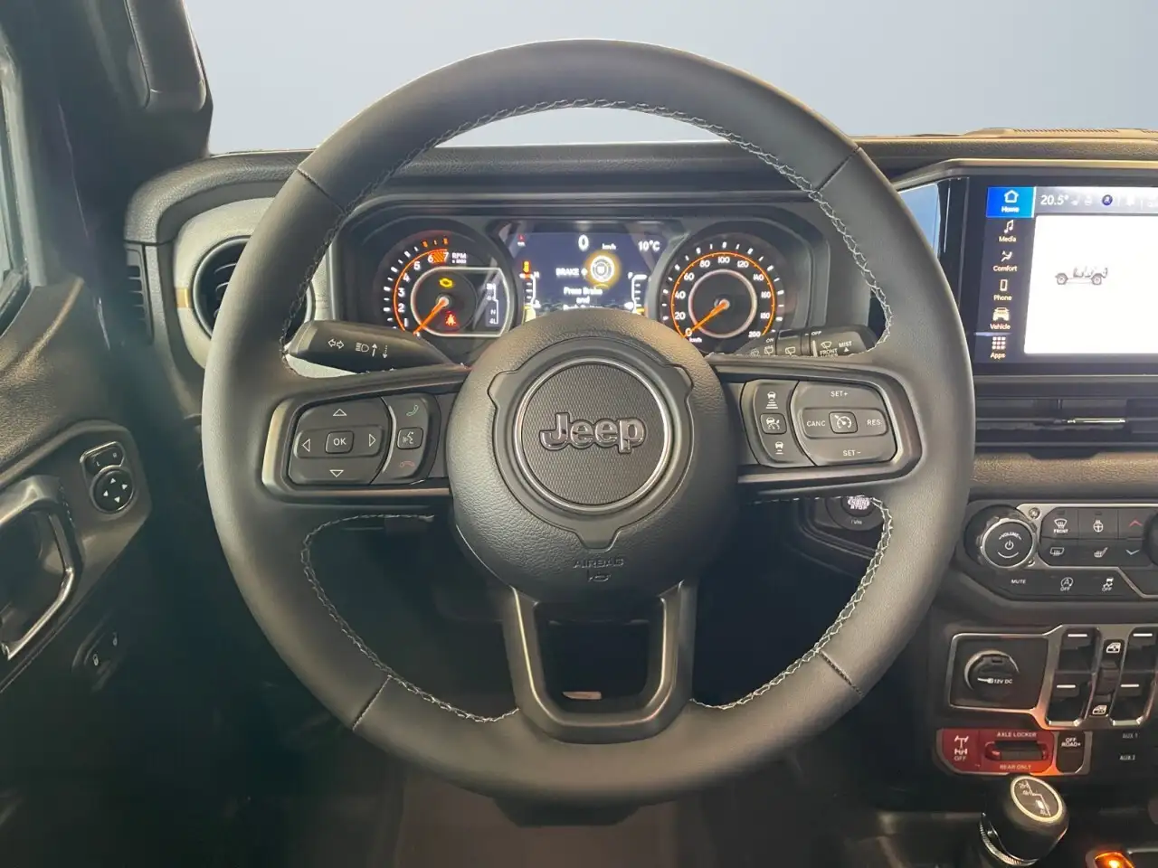 Jeep Wrangler снимка Jeep Wrangler