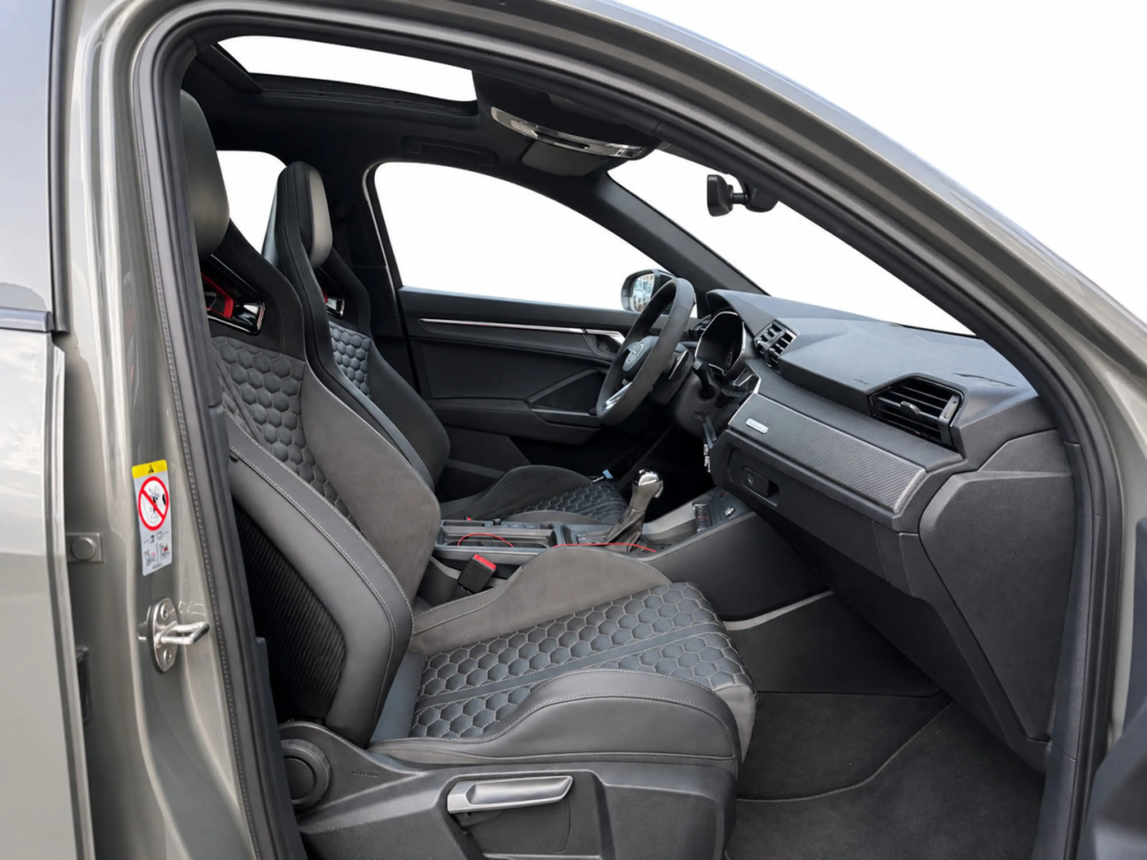 Audi RS Q3 10 YEARS EDITION SCHALENSITZE 2.5 TFSI SPORTBACK Q — photo 4