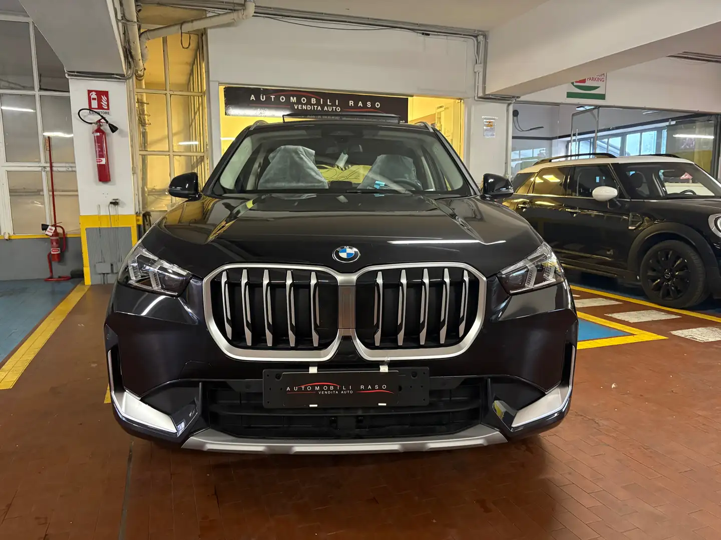 BMW X1 X1 U11 sdrive20i mhev 48V X-Line auto Nero - 2