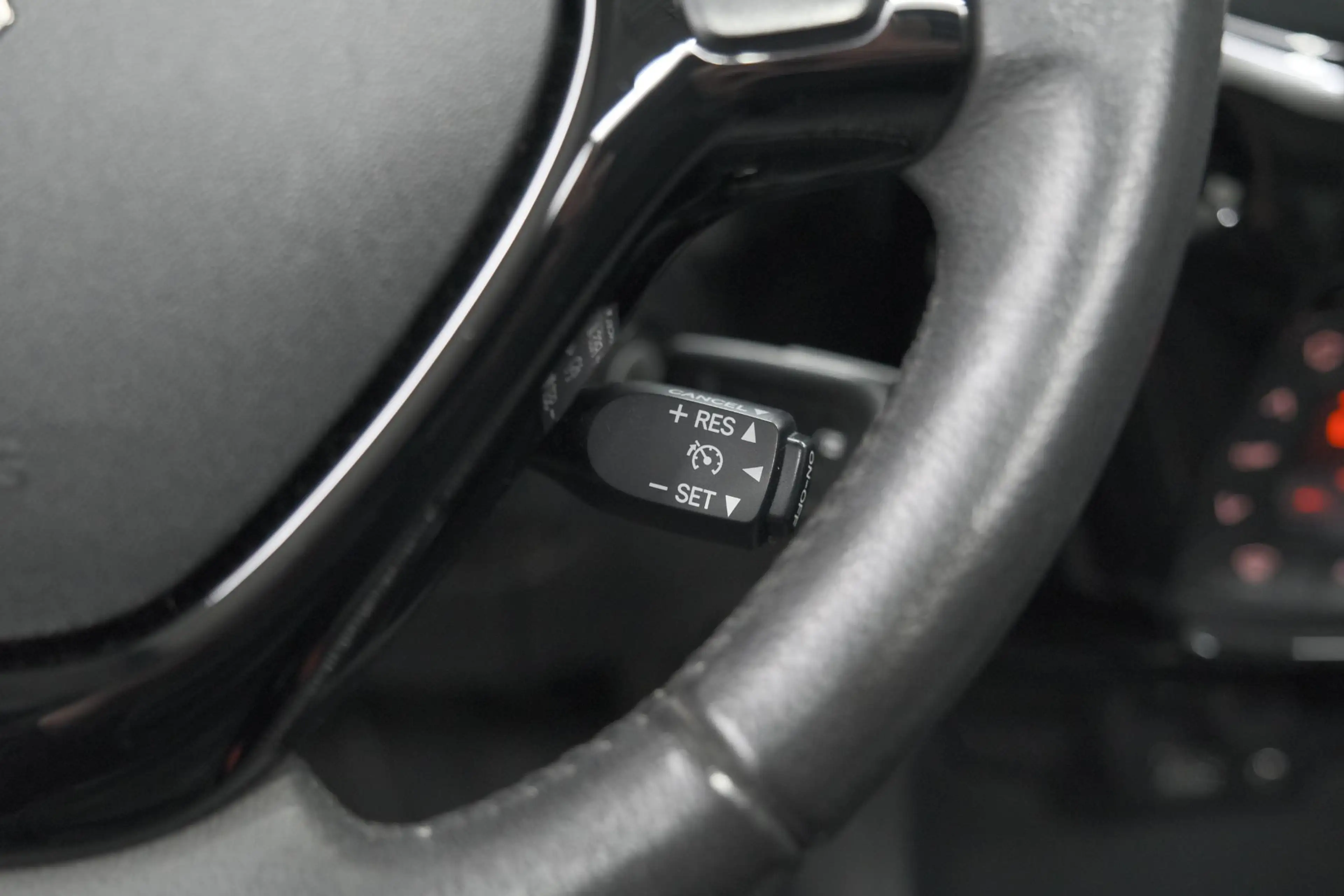 Peugeot 108 1.0 e-VTi Allure TOP! | Elektrisch Vouwdak | Camer — photo 3