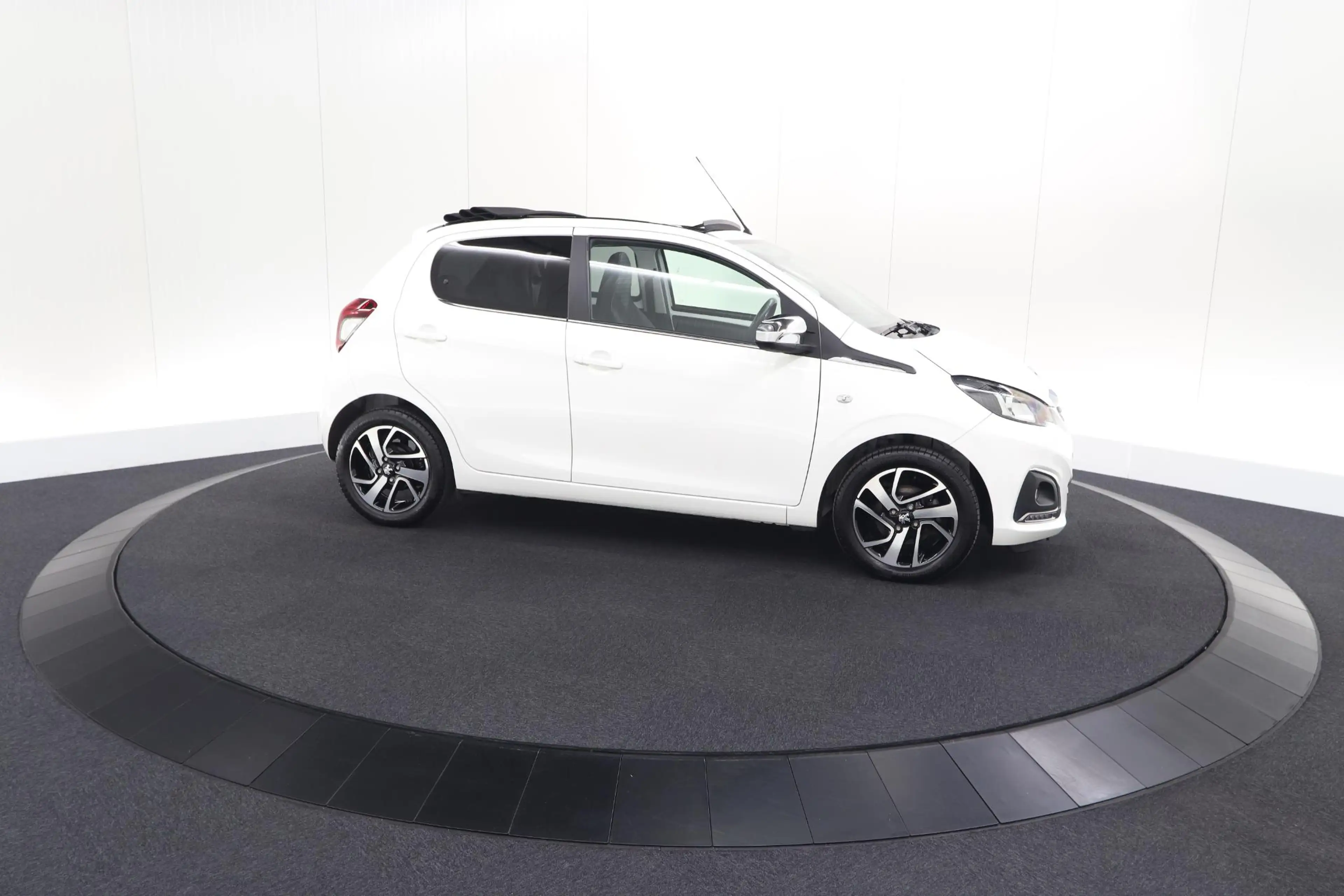 Peugeot 108 1.0 e-VTi Allure TOP! | Elektrisch Vouwdak | Camer — photo 5