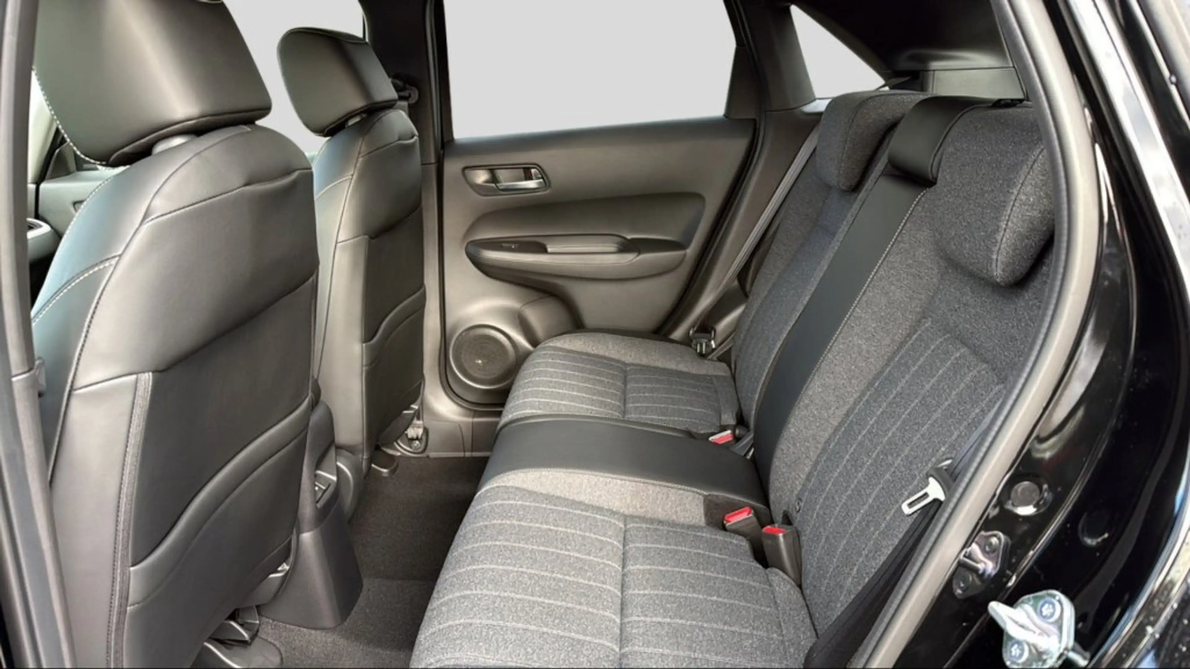 Honda Jazz 1.5 AT Advance — photo 10