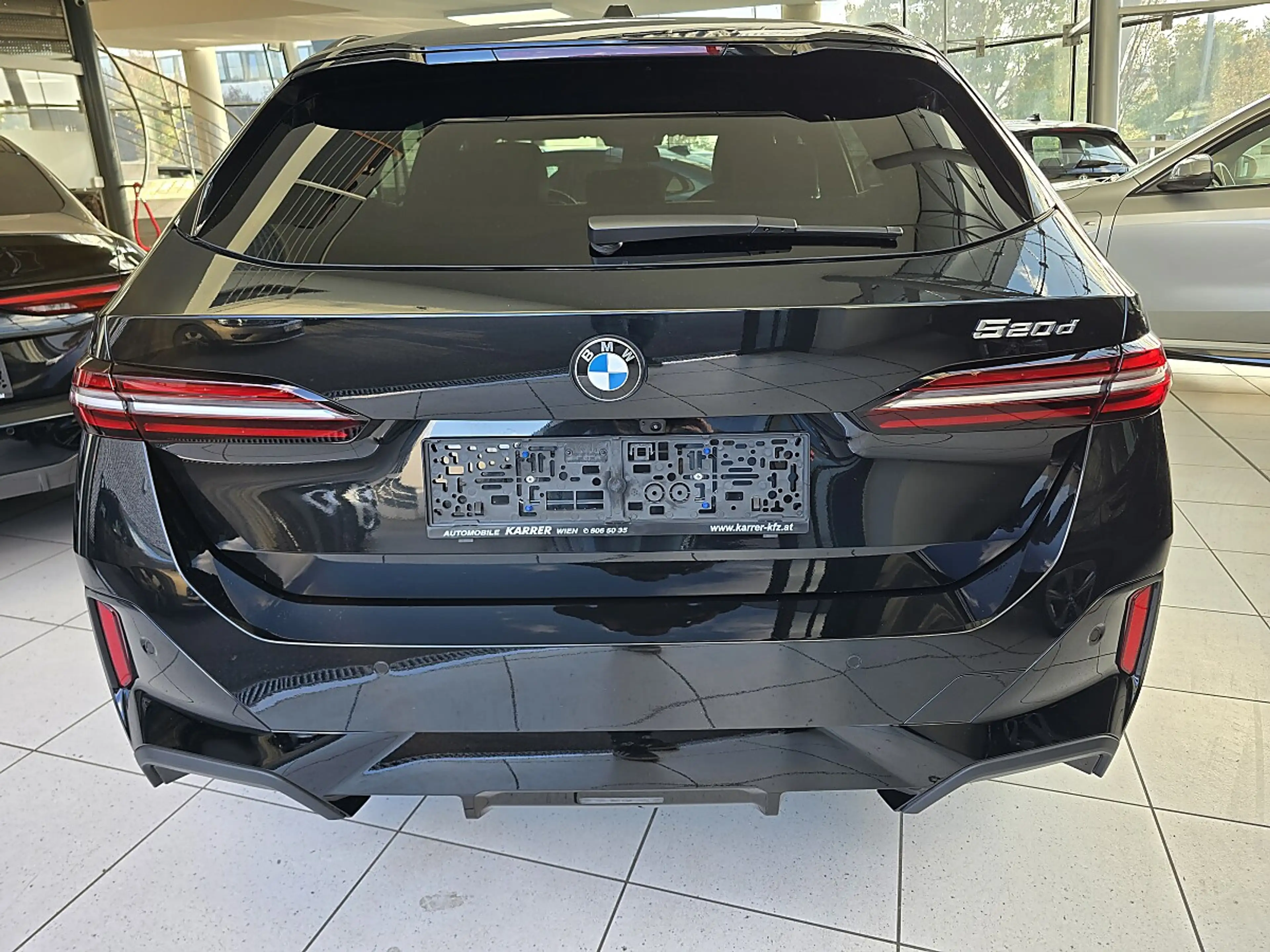 BMW 520 d Touring Aut.  "M Sportpaket" AHK/Standheizung... — photo 6