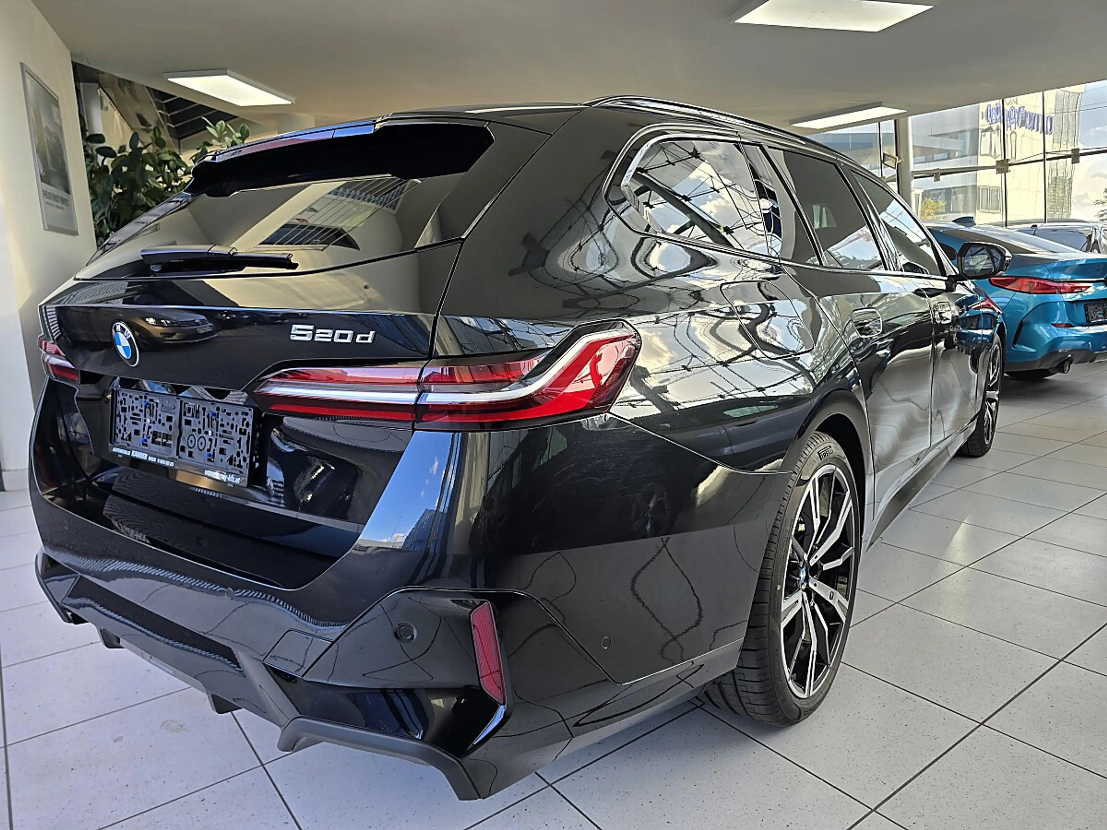 BMW 520 d Touring Aut.  "M Sportpaket" AHK/Standheizung... — photo 5