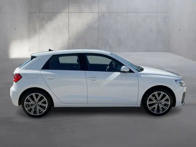 Audi A1 view 6