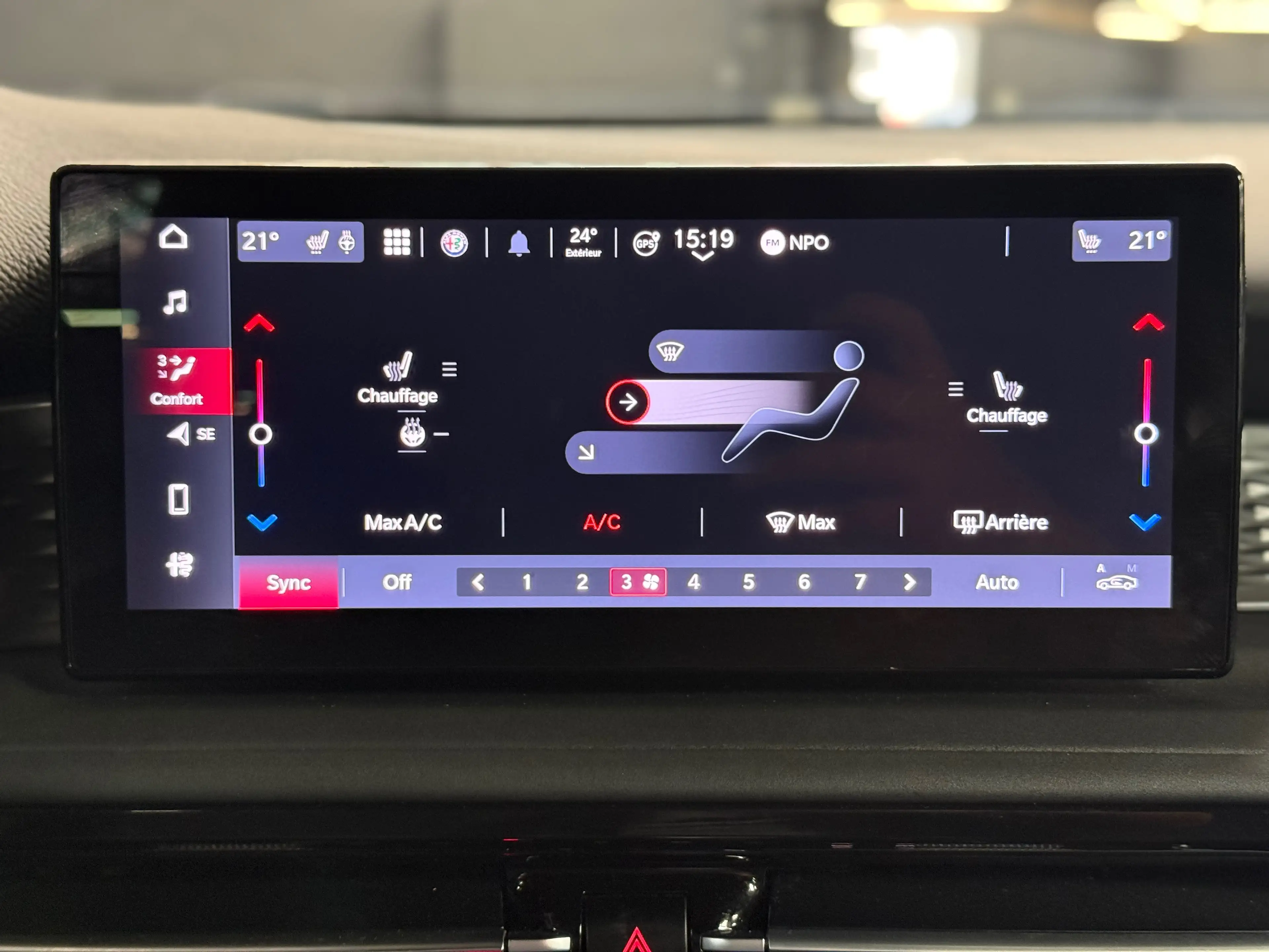 Alfa Romeo Tonale 1.5 MHEV * COCKPIT * KEYLESS * CAMERA * GPS * SIEGE CH * ATTELAGE * LED — photo 12