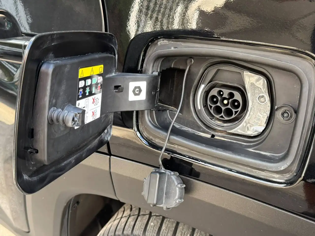 Jeep Renegade 2023 1.3 t4 phev First Edition Urban 4xe at6, миниатюра 25