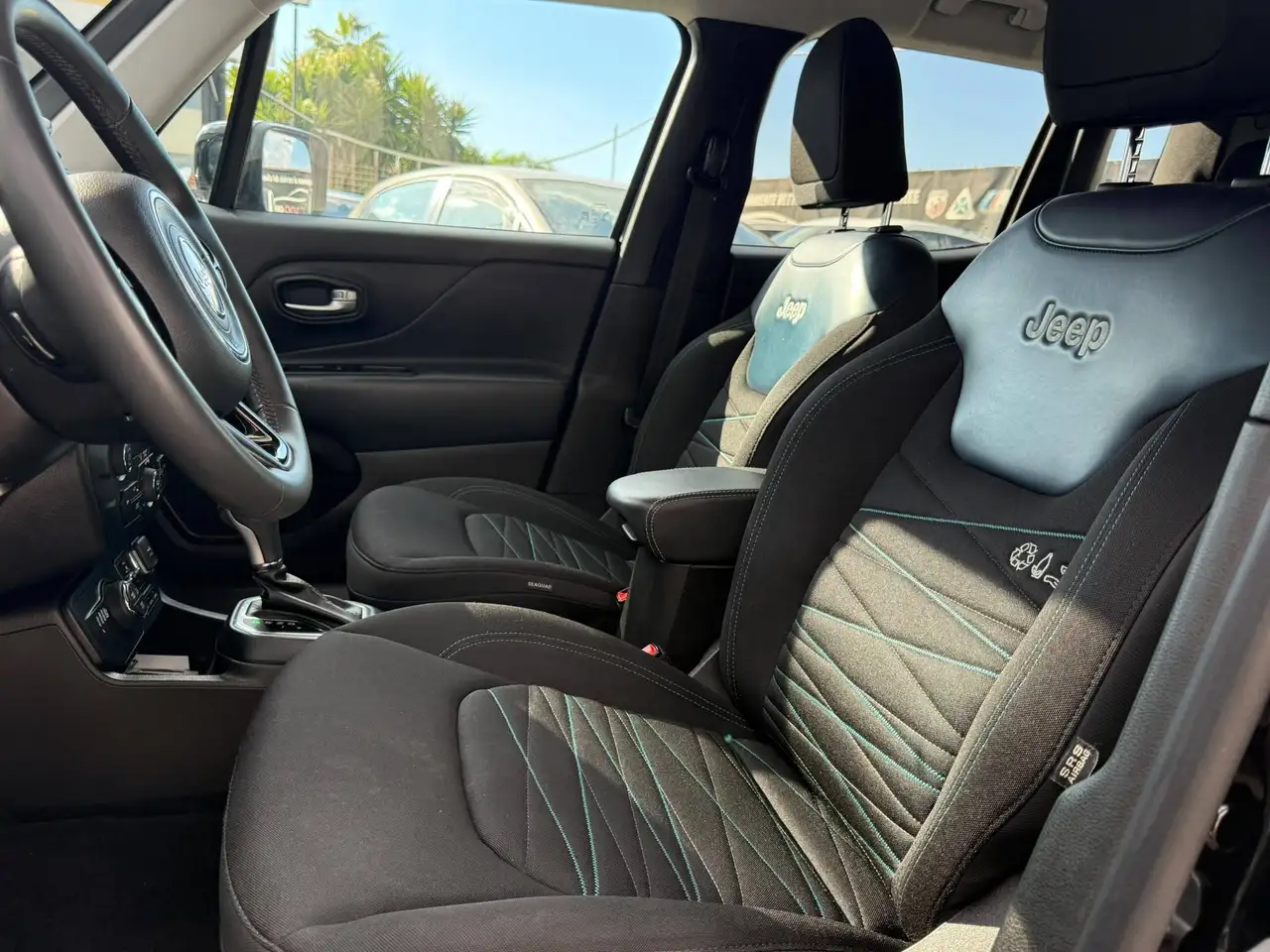 Jeep Renegade 2023 1.3 t4 phev First Edition Urban 4xe at6, миниатюра 11