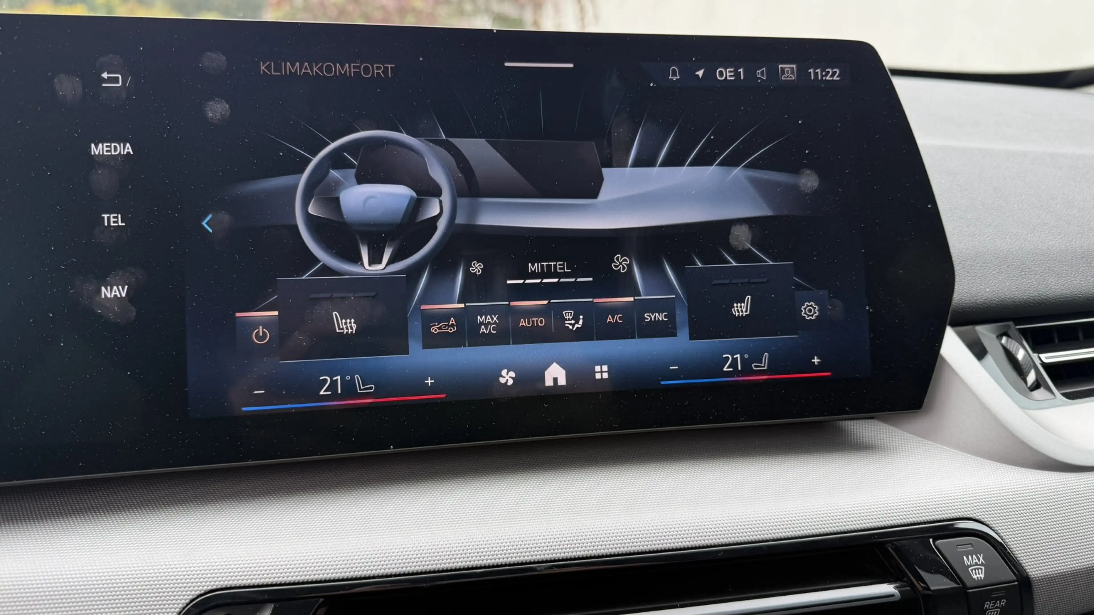 BMW X1 xDrive20d — photo 9